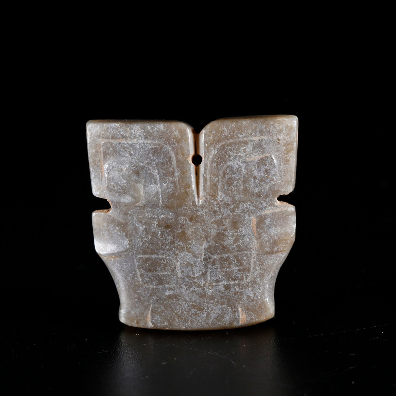 A ANCIENT JADE PENDANT ORNAMENT: Ancient Jade Pendant Ornament