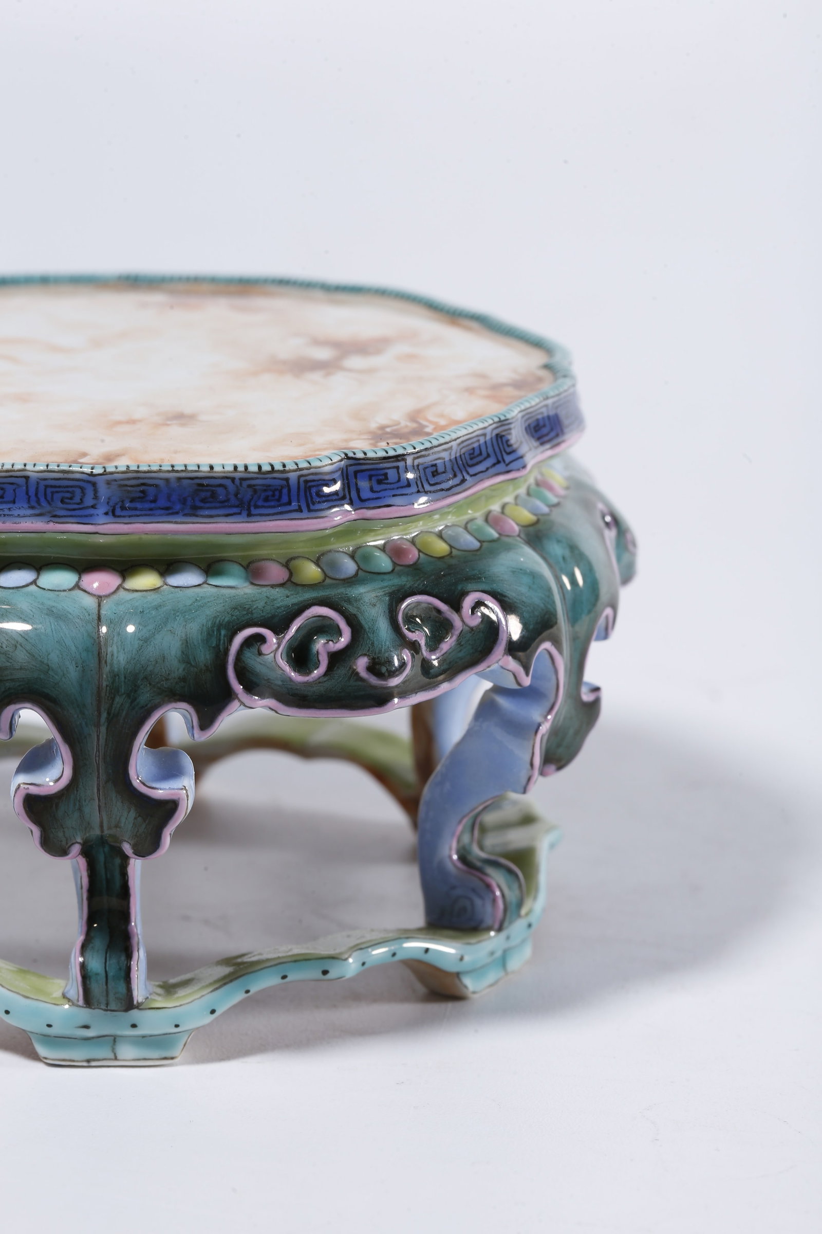 A STONE-TEXTURE GLAZE STAND - 5