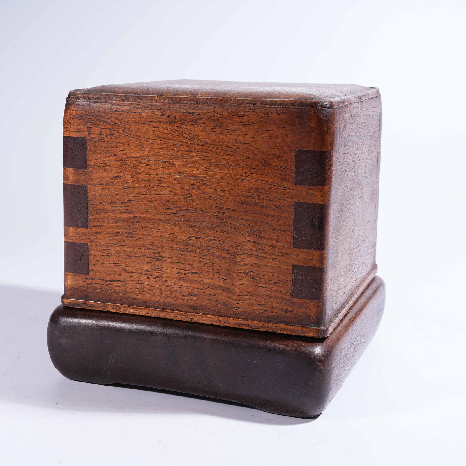 A HUANGHUALI SEAL BOX: Huanghuali Seal Box