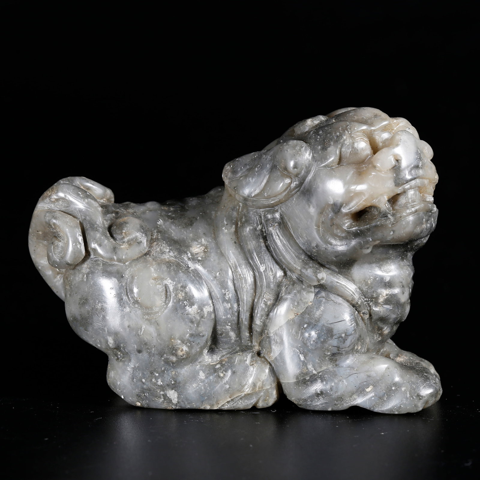 A SHOUSHAN STONE BEAST-SHAPED ORNAMENT: Shoushan Stone Beast-shaped Ornament