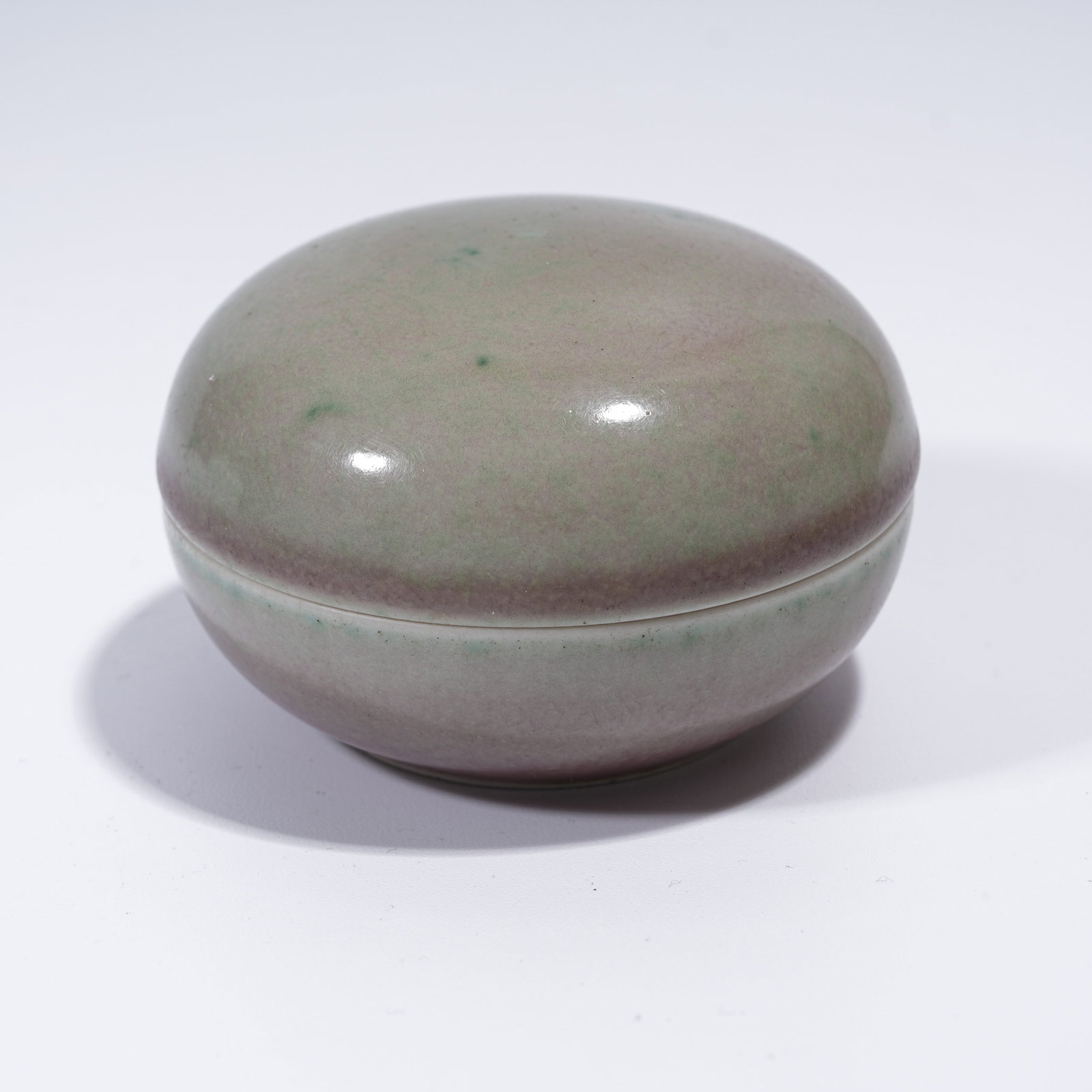 A BEAN RED GLAZE COVERED BOX - 5