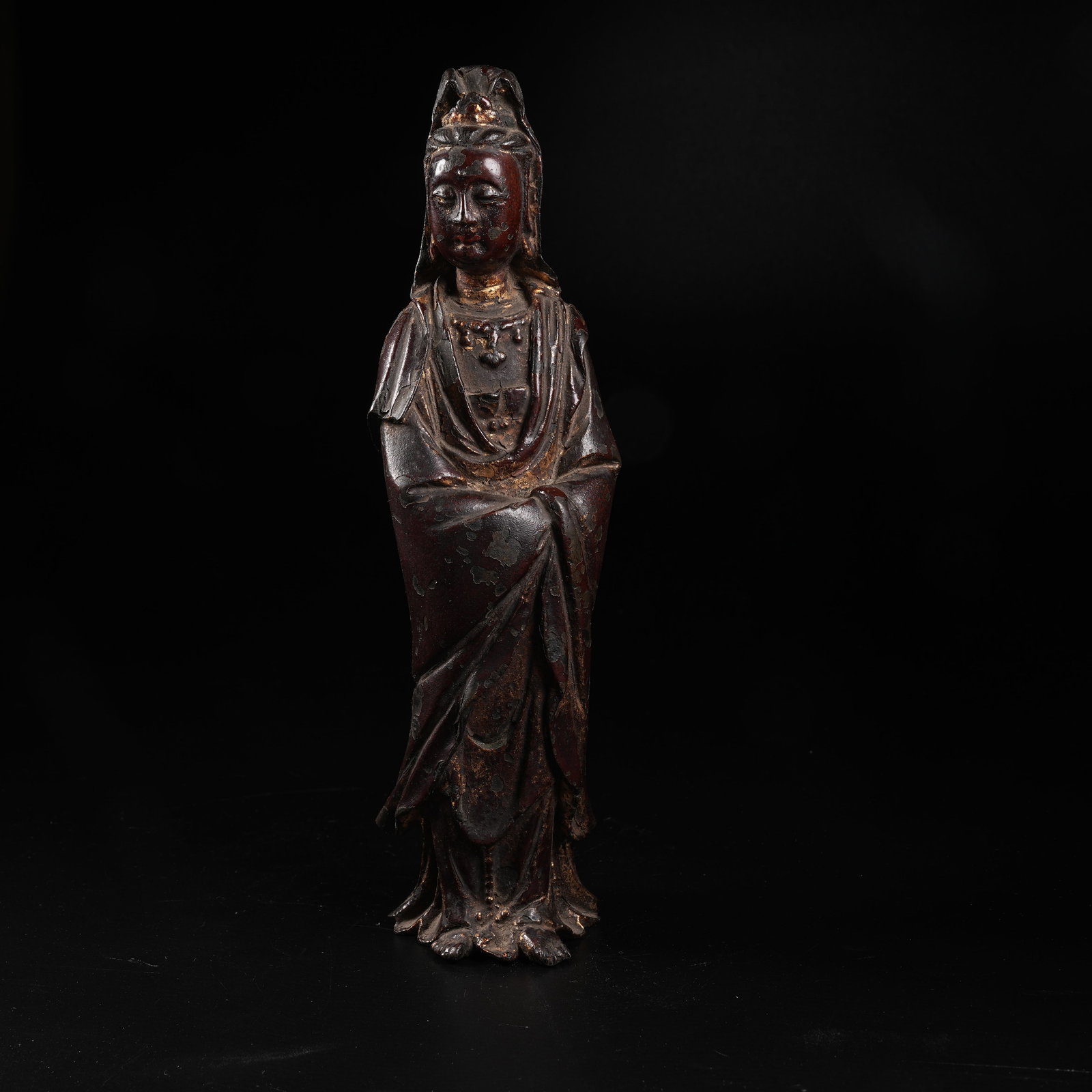 A LACQUERED GILT COPPER STANDING GUANYIN STATUE (1 of 9)