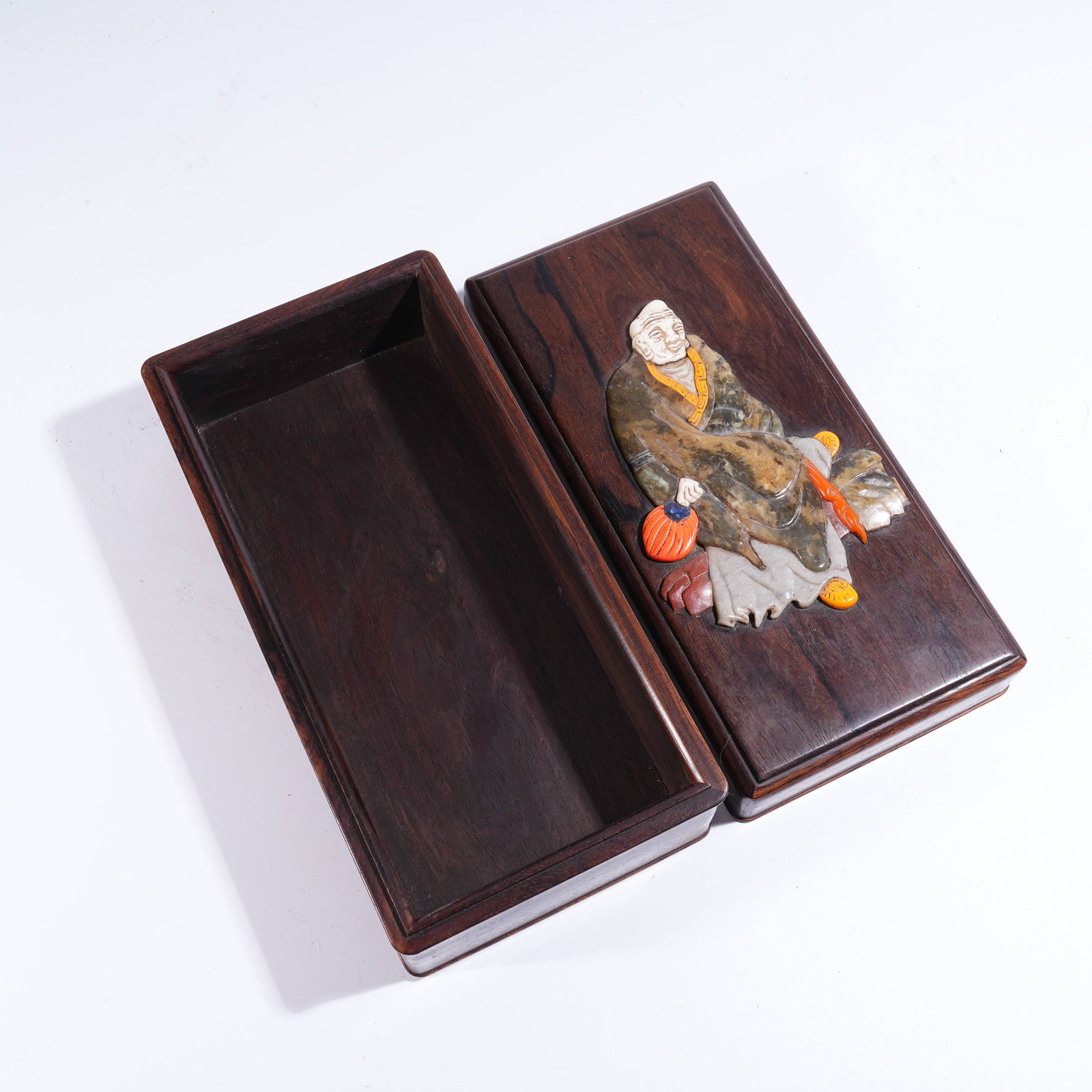 A HUANGHUALI COVERED BOX INLAID WITH "HUNDRED TREASURES" DEPICTING ARHATS: Huanghuali Covered Box Inlaid with "Hundred Treasures" Depicting Arhats