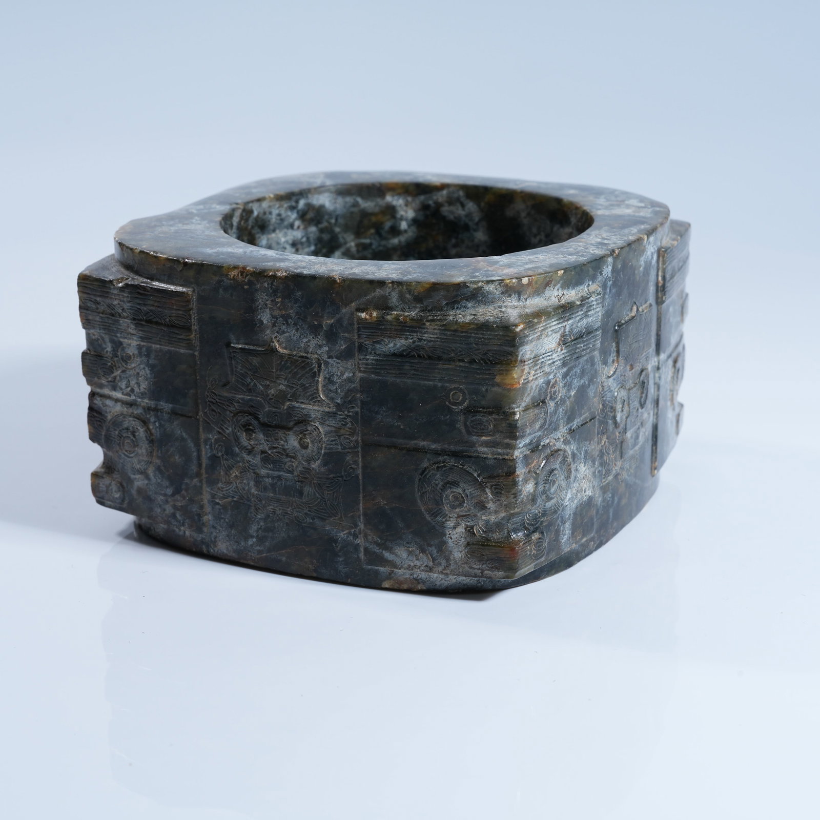 A ANCIENT JADE CONG WITH DIVINE HUMAN MASK: Ancient Jade Cong with Divine Human Mask