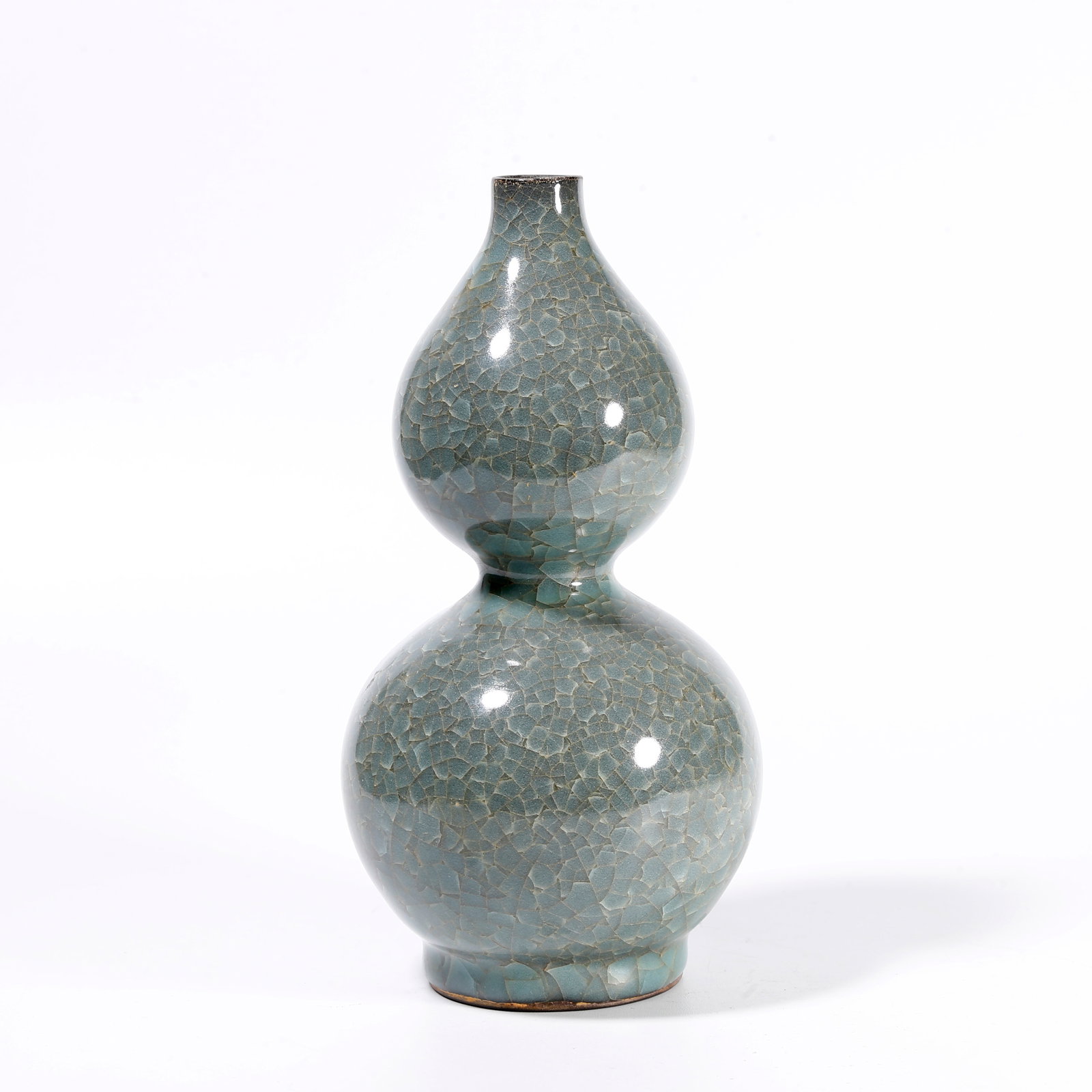 A GOURD-SHAPED VASE FROM CHAI KILN (1 of 10)