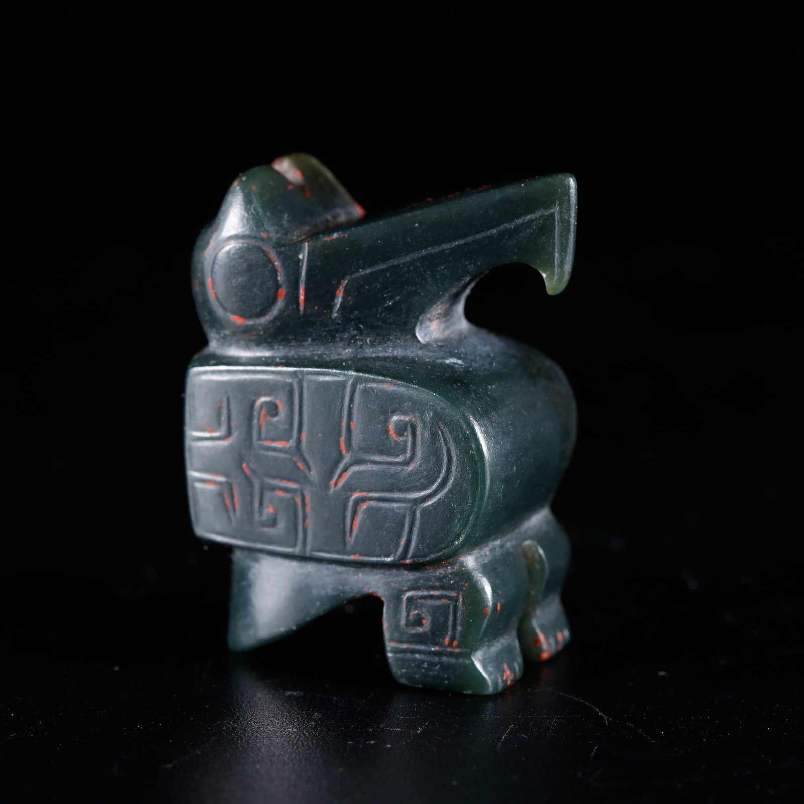 A BLACK JADE CARVED OWL ORNAMENT (1 of 8)