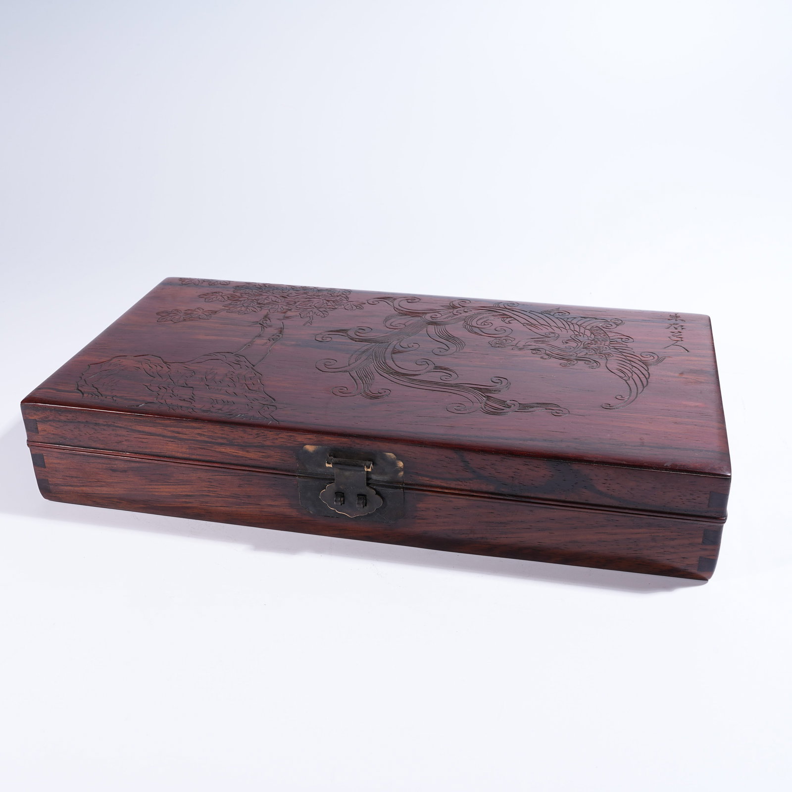 A HONGMU COVERED BOX WITH PHOENIX MOTIFS: Hongmu Covered Box with Phoenix Motifs