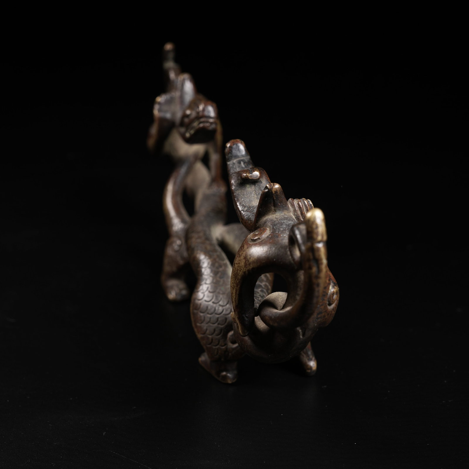 A COPPER BRUSH REST WITH DRAGON PATTERN - 3