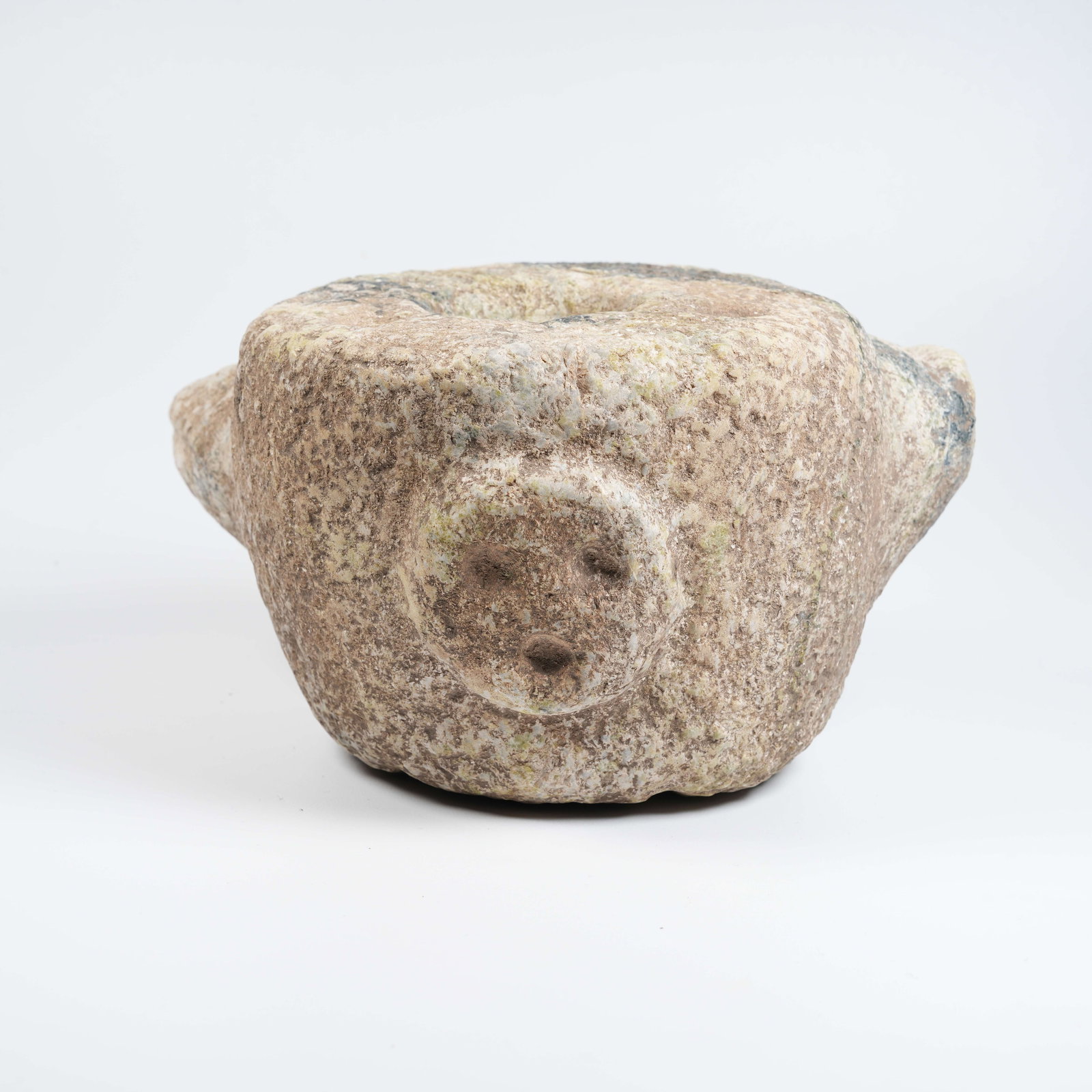 A HONGSHAN CULTURE ARCHAIC JADE ANTHROPOMORPHIC FACE POLISHING TOOL: Hongshan Culture archaic jade anthropomorphic face polishing tool