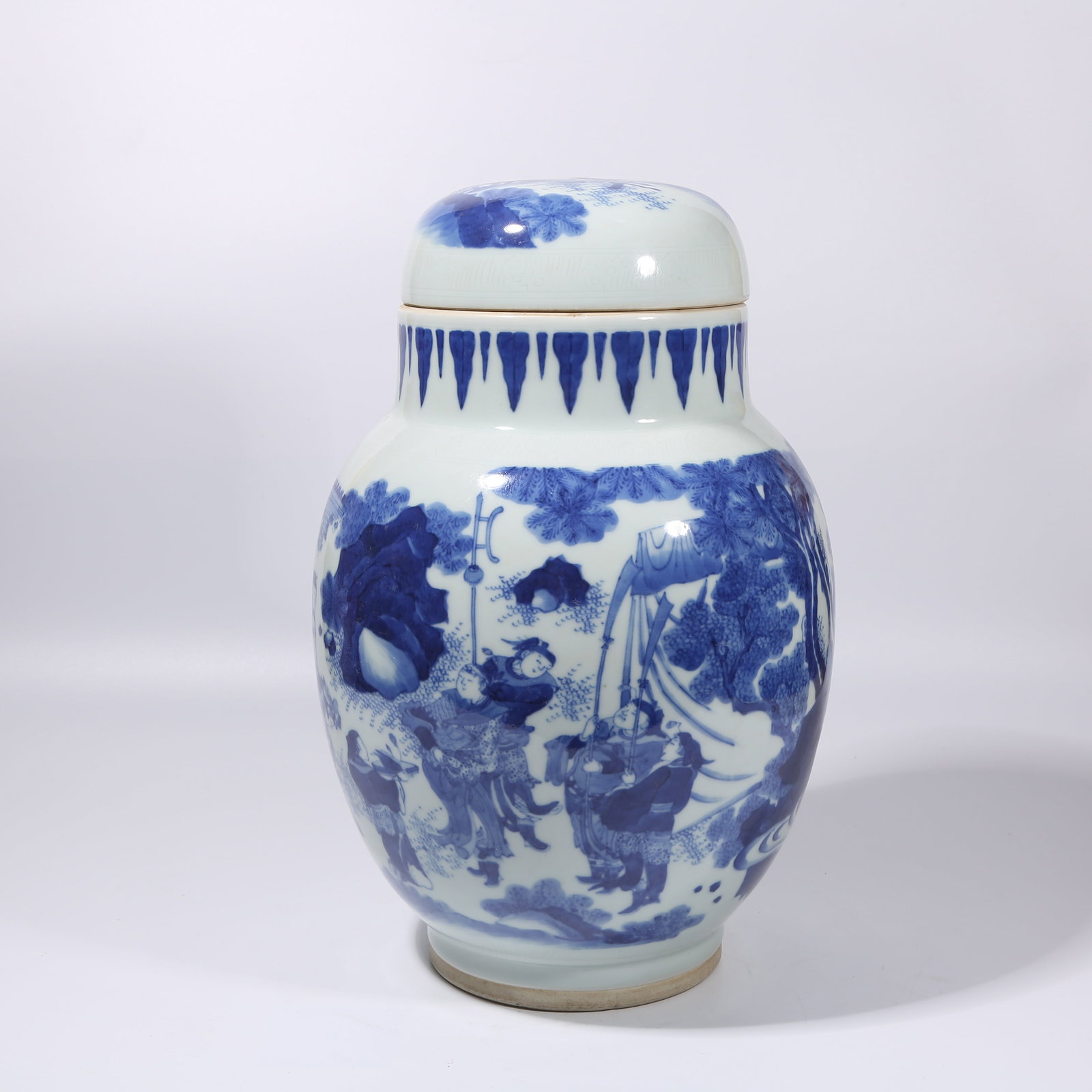 A BLUE-AND-WHITE FIGURE NARRATIVE LOTUS-SEED JAR: Blue-and-White Figure Narrative Lotus-Seed Jar