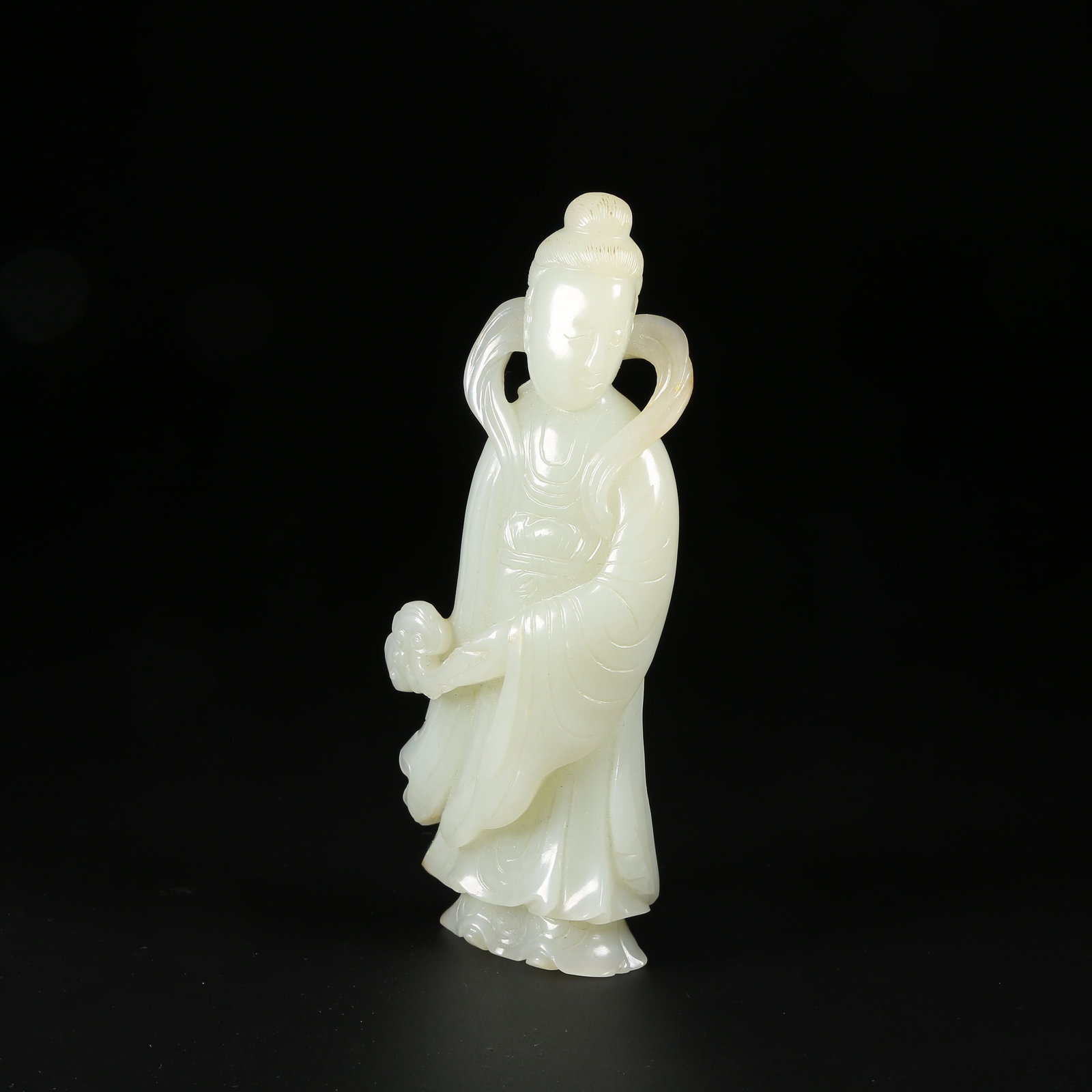 A HETIAN WHITE JADE MAGU OFFERING LONGEVITY FIGURINE (1 of 8)