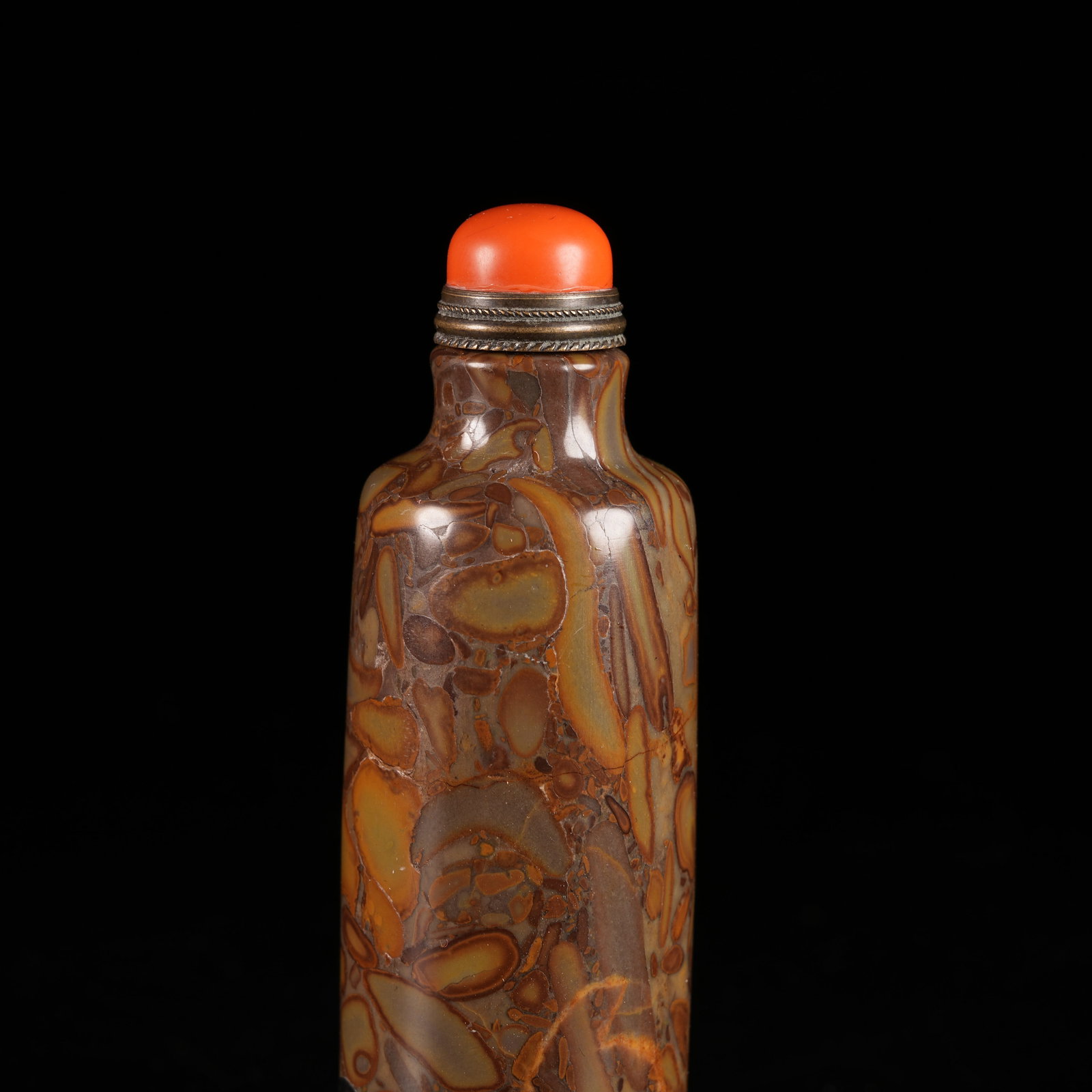 A "PATCH STONE" SNUFF BOTTLE - 2