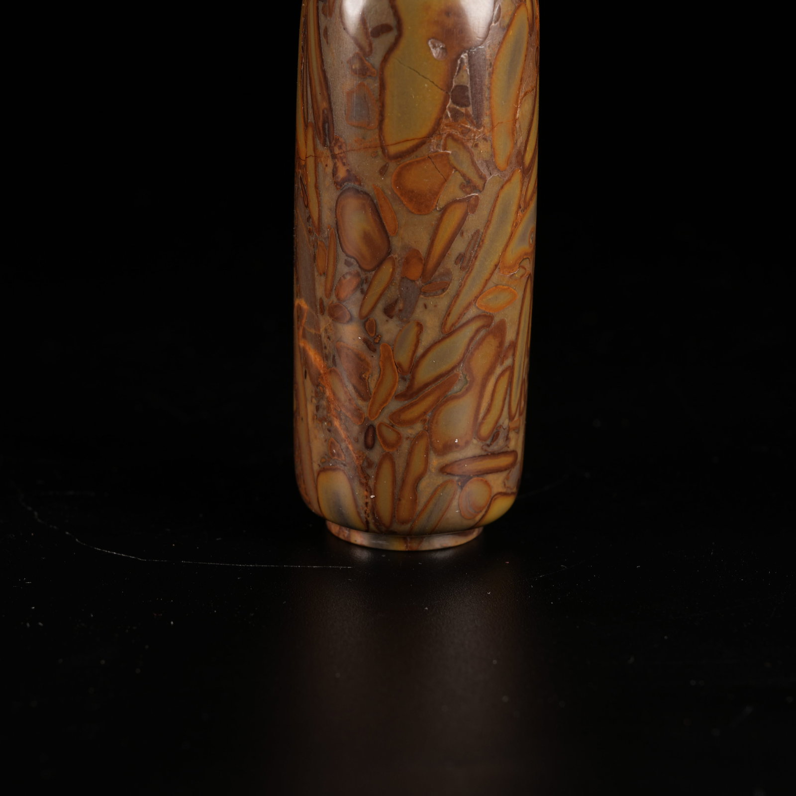 A "PATCH STONE" SNUFF BOTTLE - 4