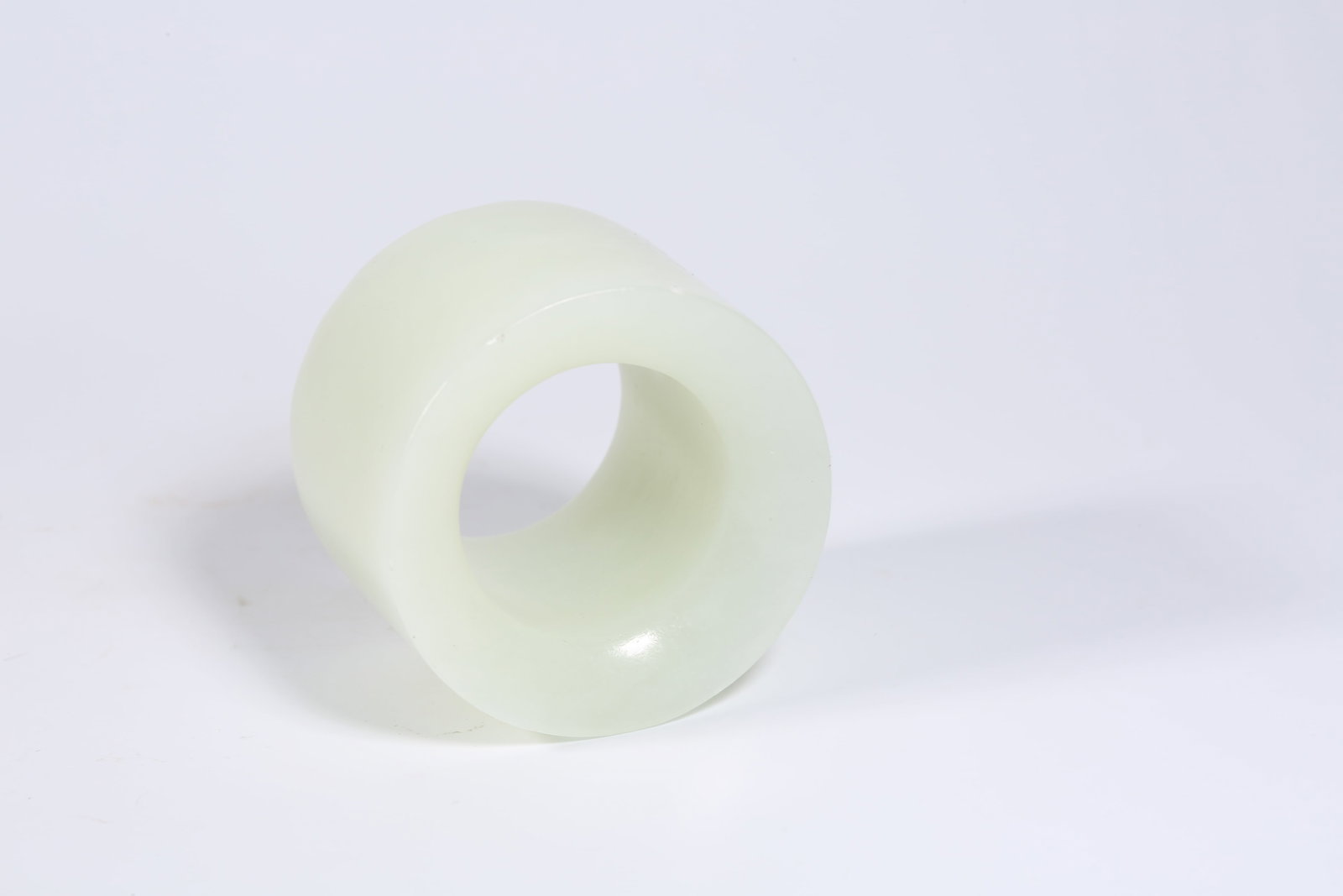 A HETIAN WHITE JADE RING - 9