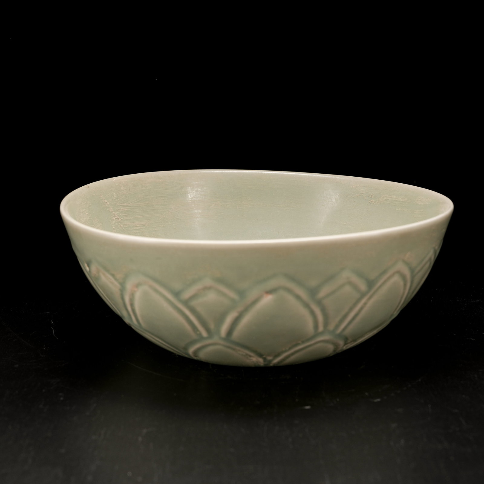 A RU KILN LOTUS PETAL PATTERN BOWL (1 of 8)