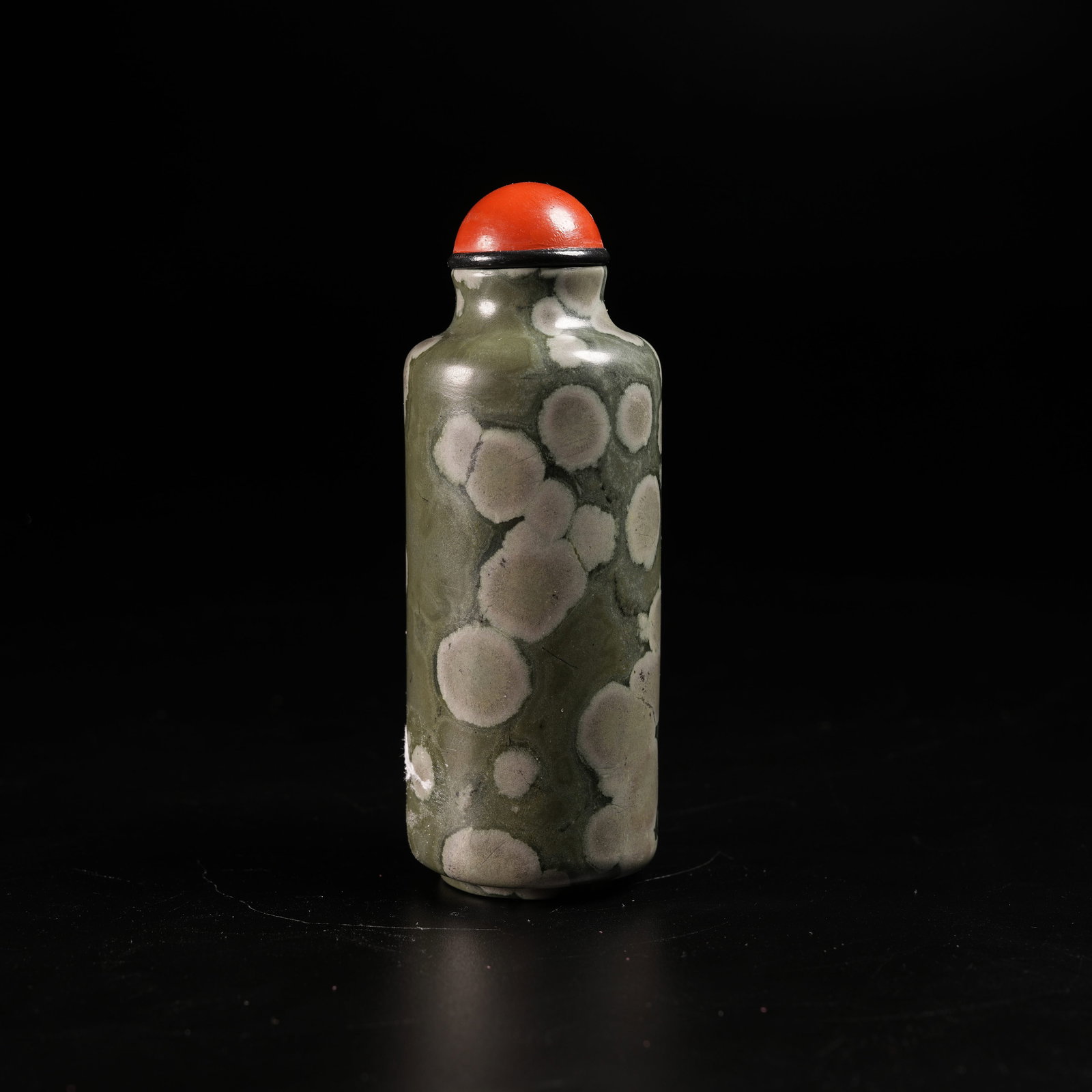 A "PATCH STONE" SNUFF BOTTLE - 3