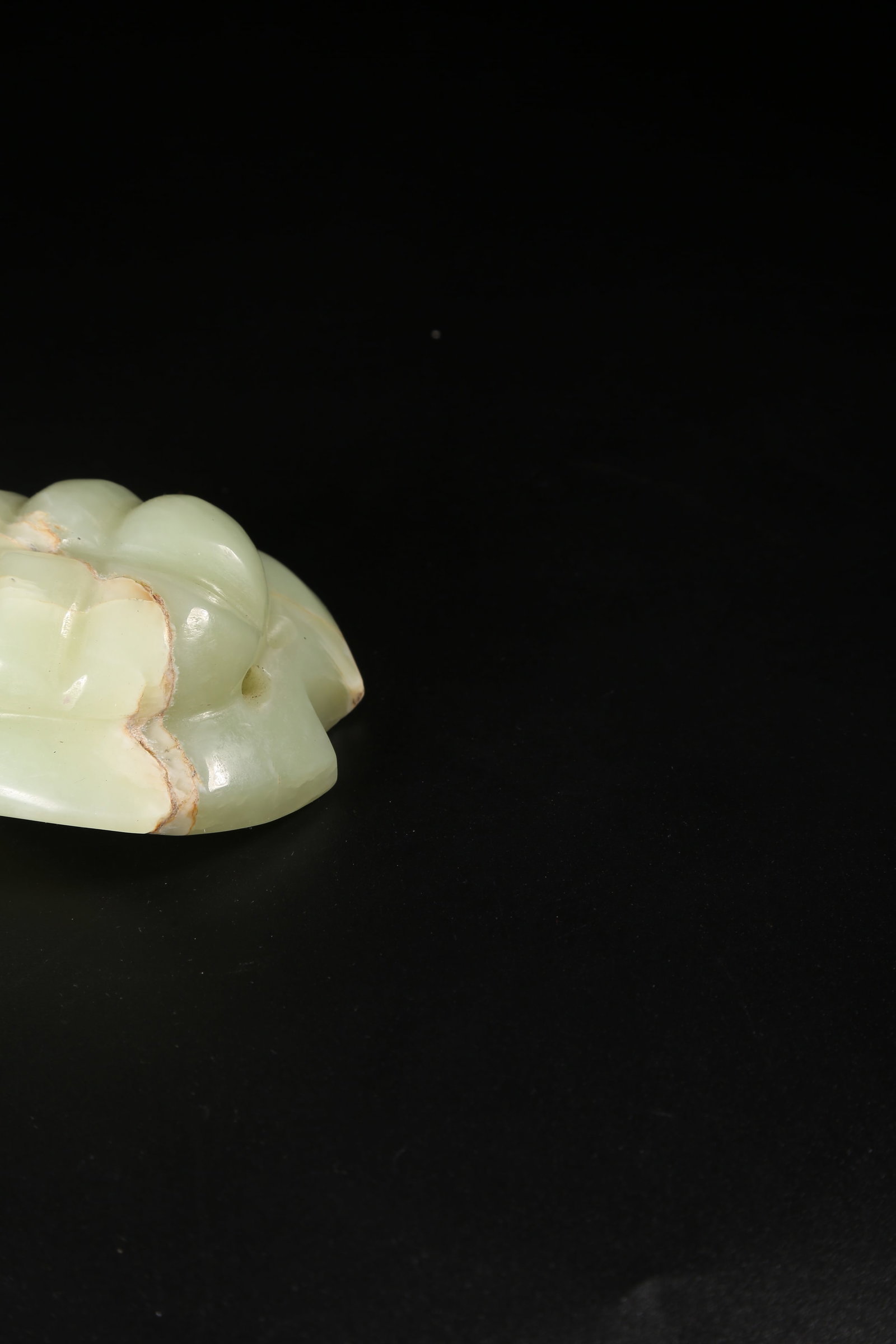 A ANCIENT JADE TURTLE-BACK - 5