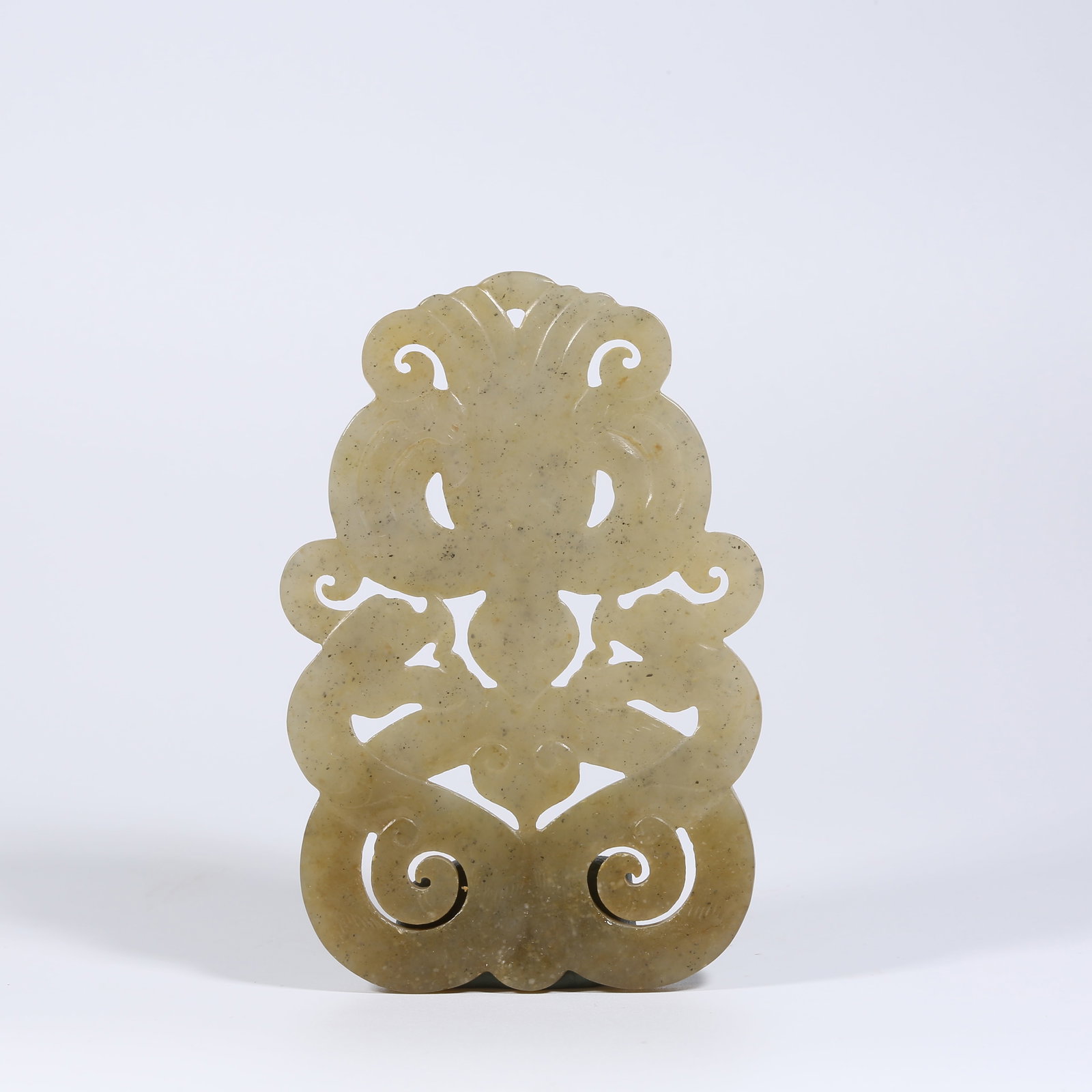 A ANCIENT JADE KUI-DRAGON HANGING ORNAMENT: Ancient Jade Kui-Dragon Hanging Ornament