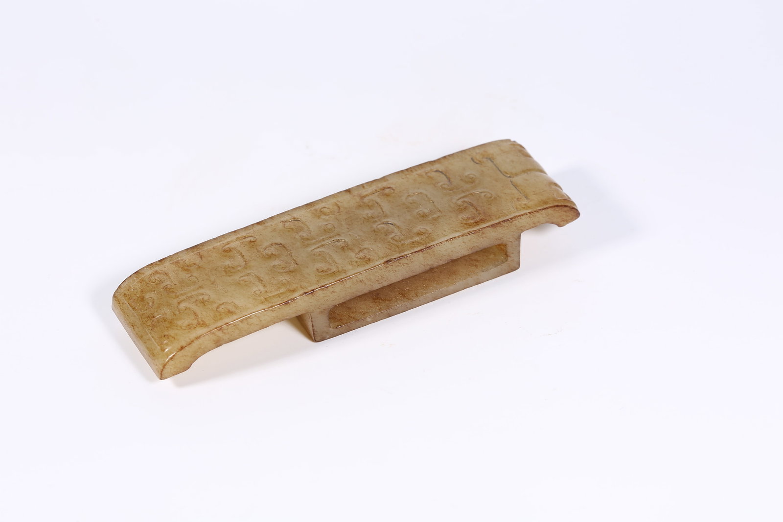 A ANCIENT JADE SWORD FITTING WITH INTERLINKED CLOUD MOTIF - 3