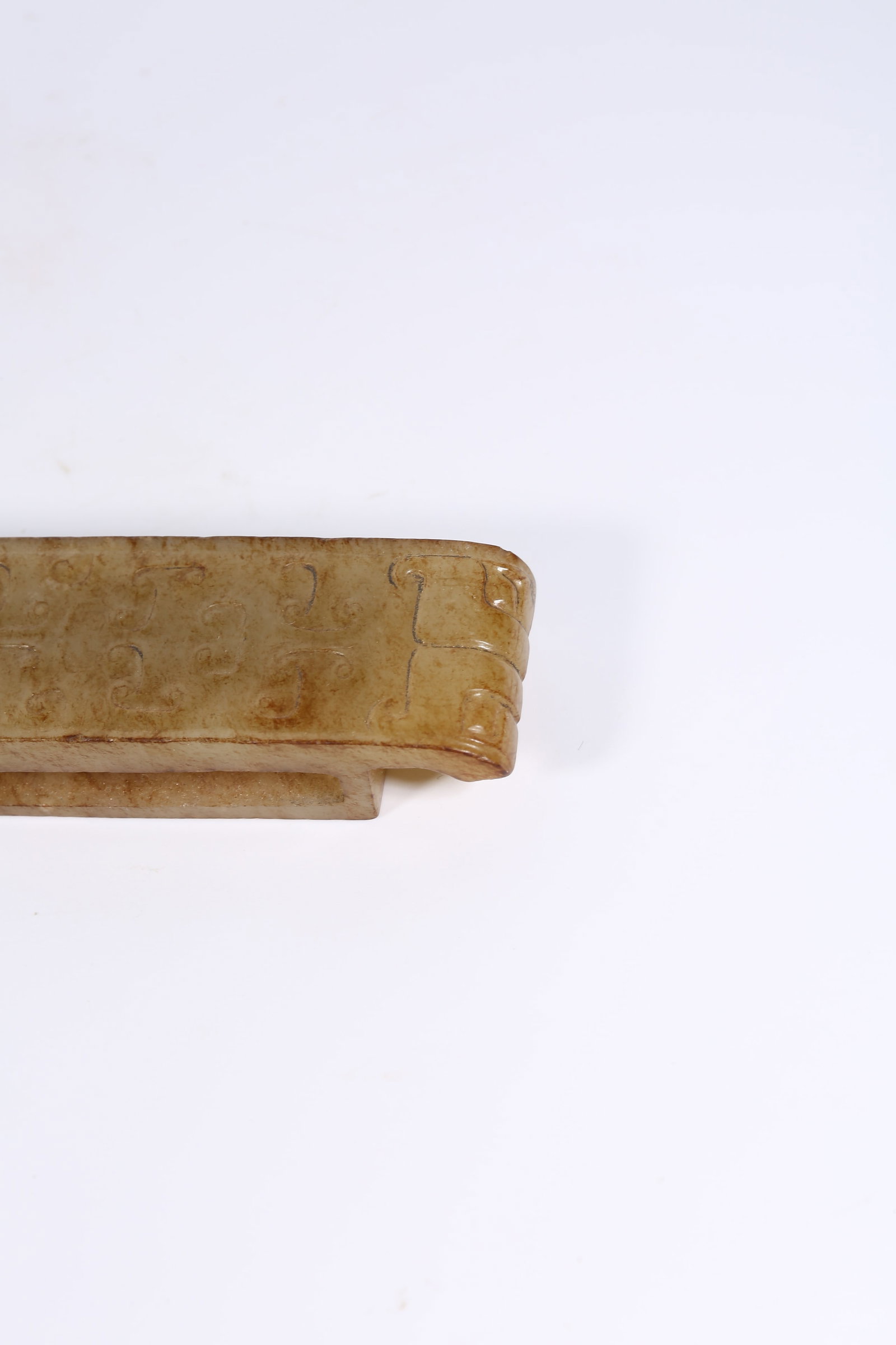 A ANCIENT JADE SWORD FITTING WITH INTERLINKED CLOUD MOTIF - 5