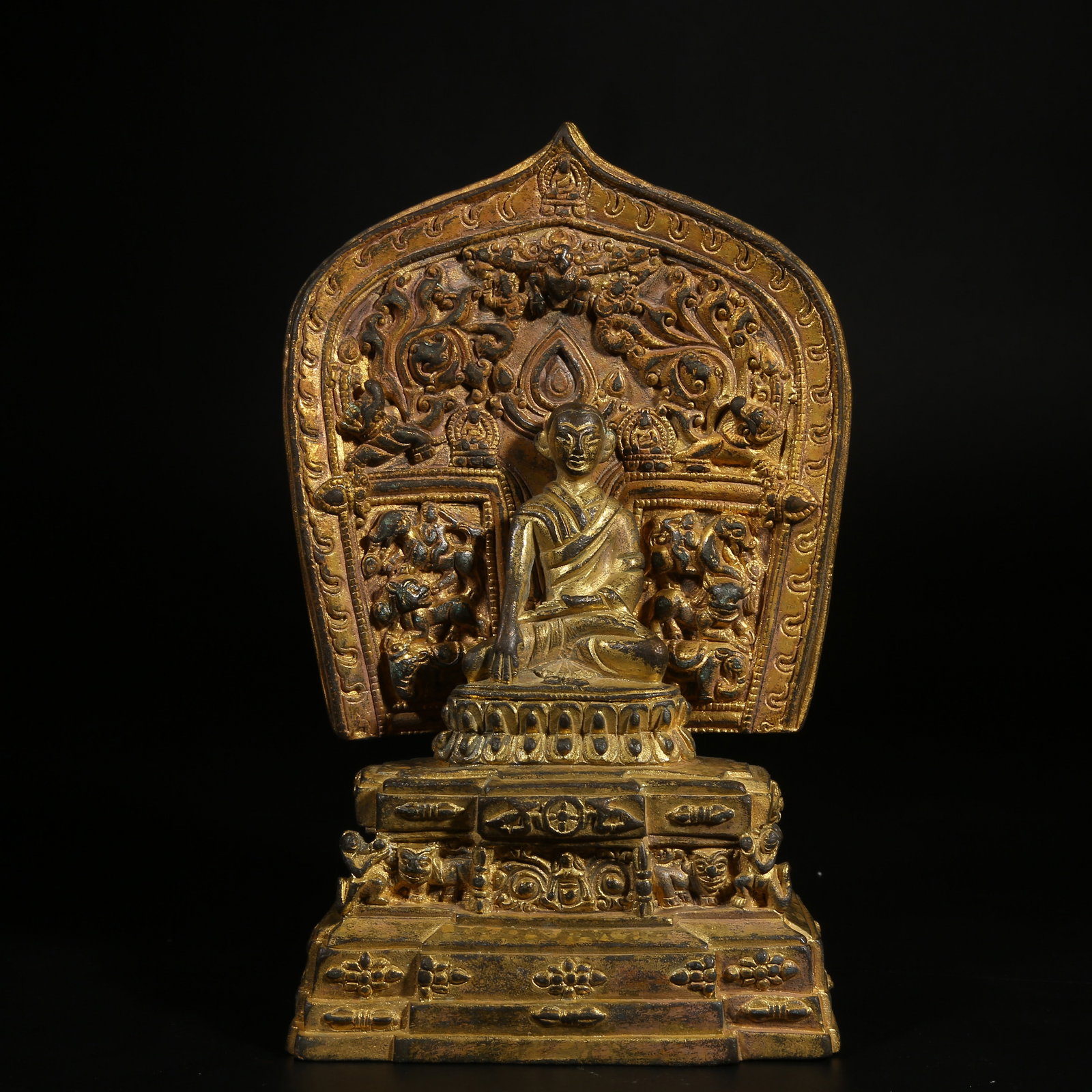 A GILT-BRONZE STATUE OF SHAKYAMUNI BUDDHA (1 of 7)