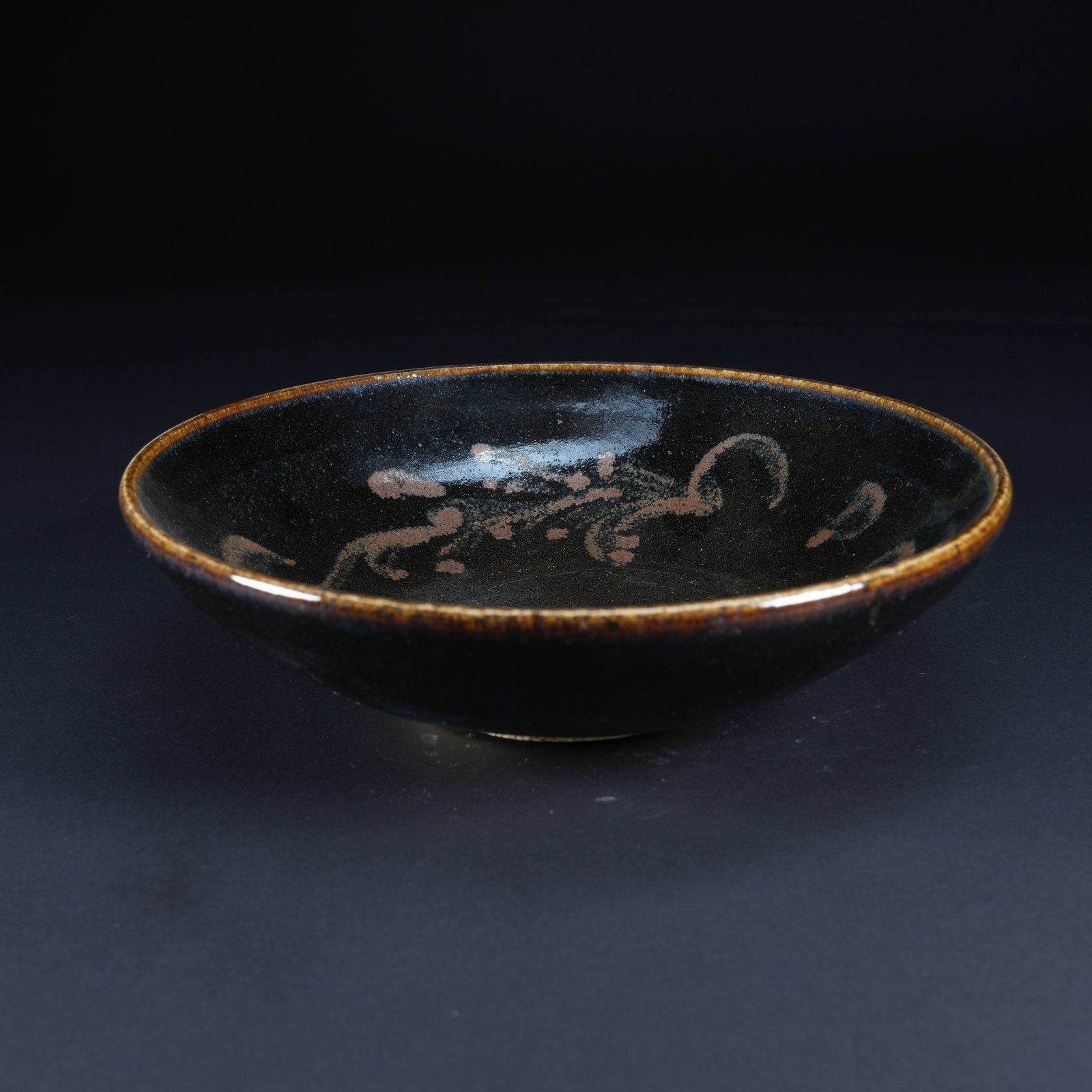 A BLACK-GLAZED FLORAL PATTERN BOWL (1 of 9)