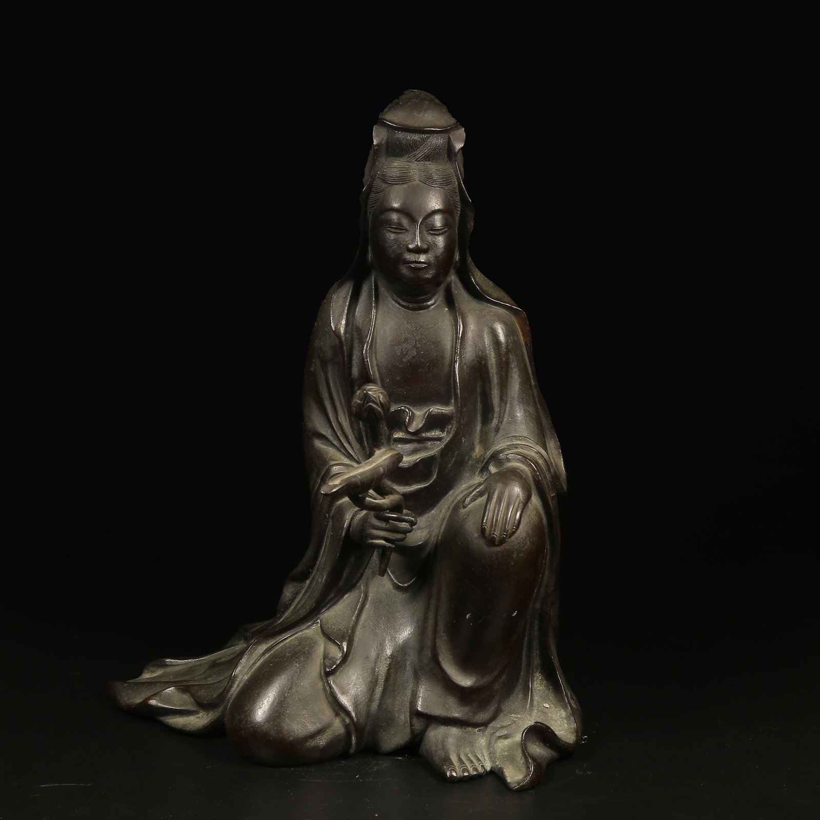 A BRONZE AVALOKITESHVARA FIGURE: Bronze Avalokiteshvara Figure