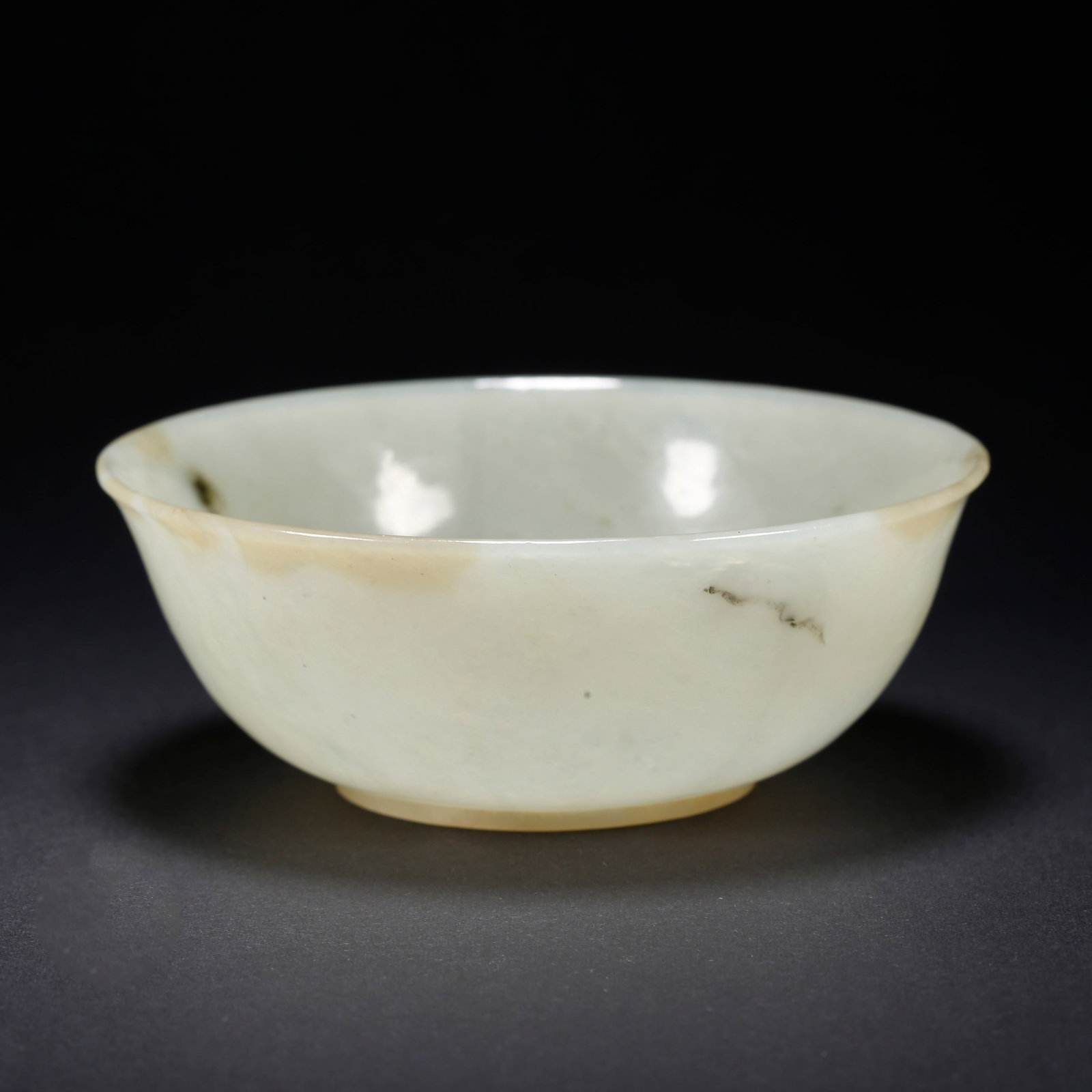 A HETIAN JADE BOWL: Hetian Jade Bowl