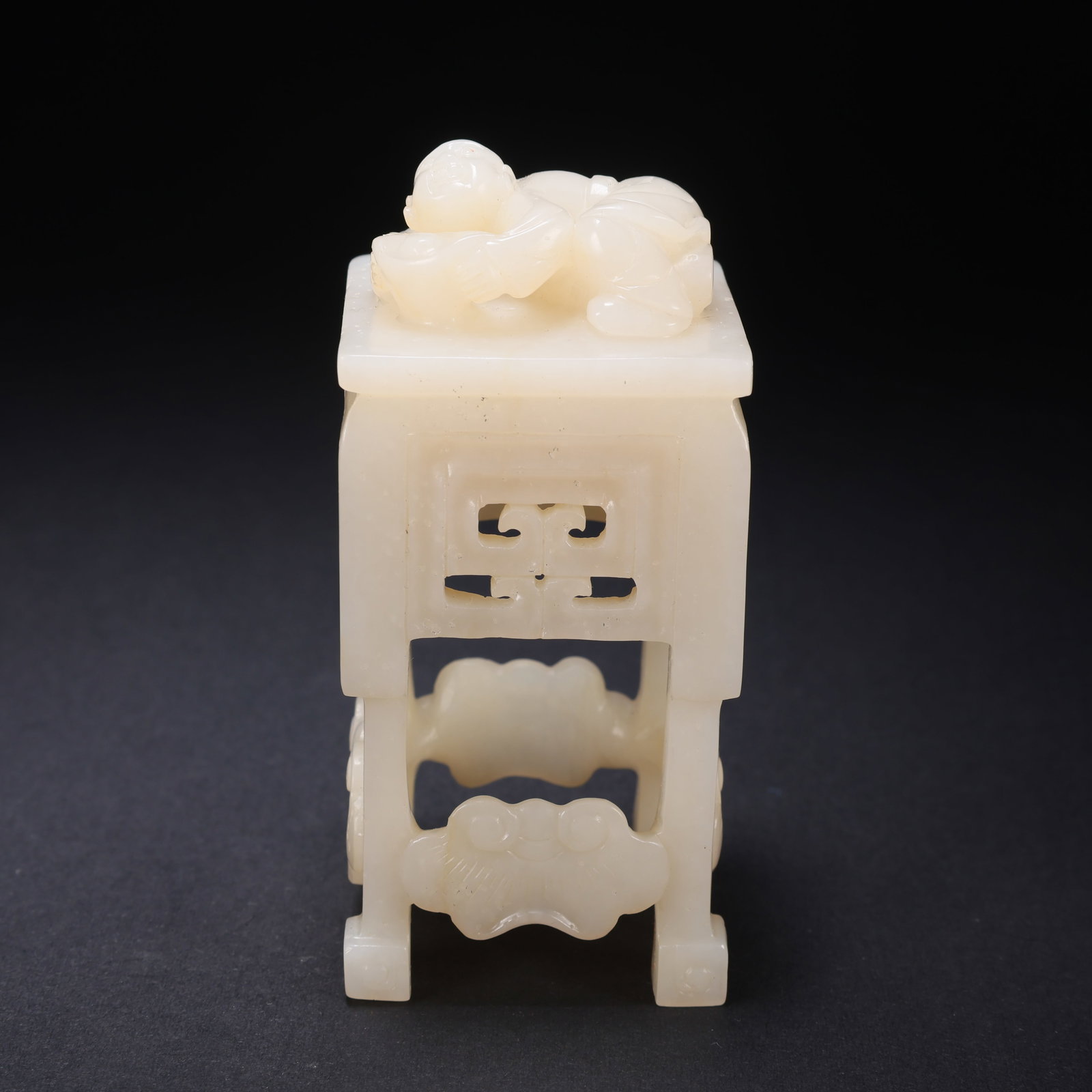 A HETIAN JADE CHILD’S STOOL: Hetian Jade Child’s Stool