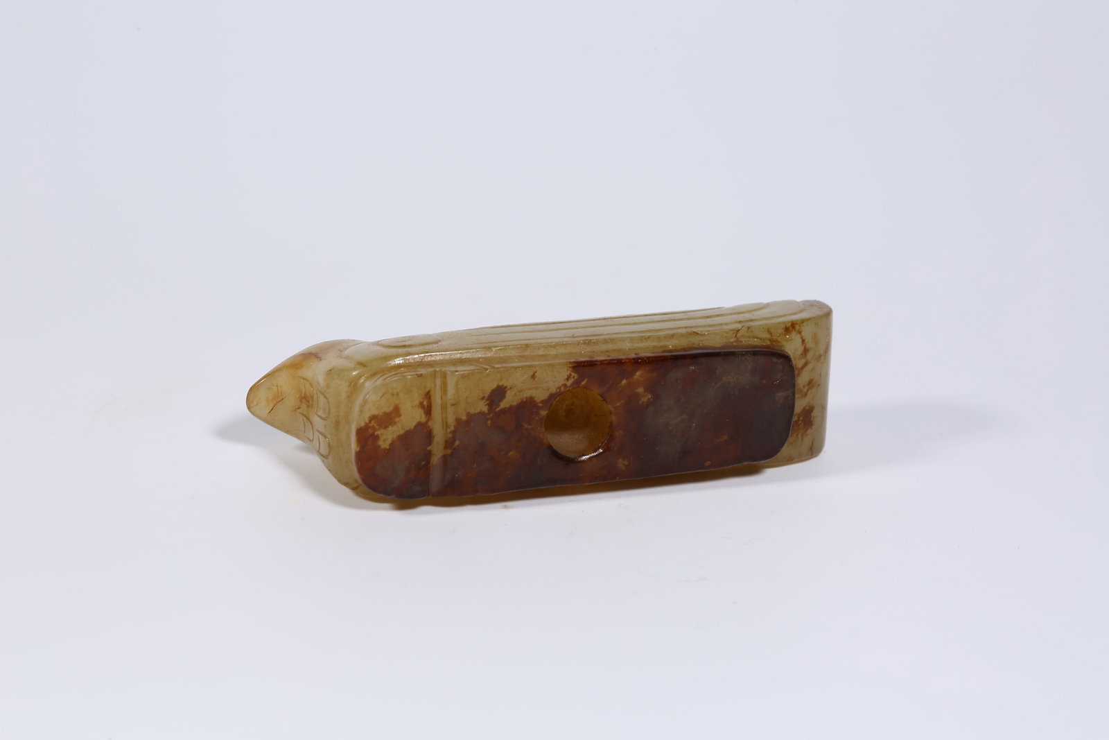 A ANCIENT JADE DOVE-SHAPED PENDANT - 10