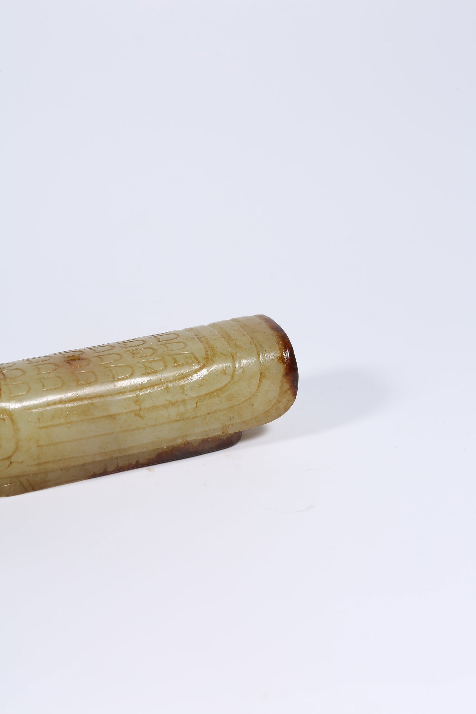 A ANCIENT JADE DOVE-SHAPED PENDANT - 3