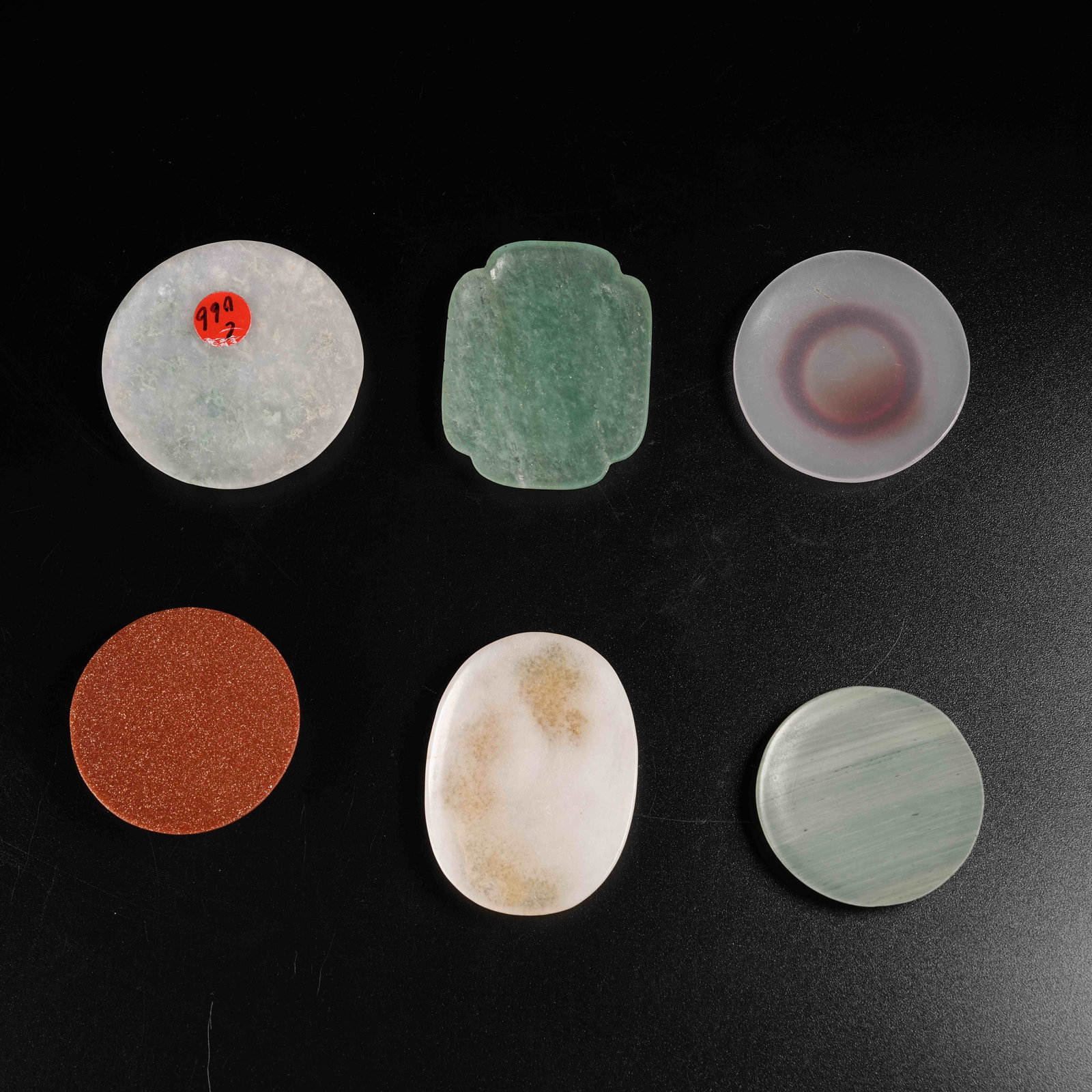 A SET OF SNUFF DISHES: Set of Snuff Dishes