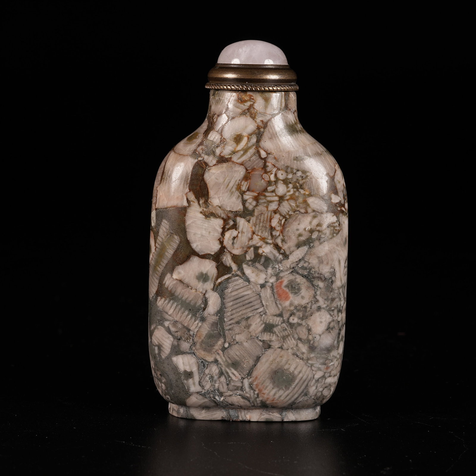 A FOSSIL SNUFF BOTTLE: Fossil Snuff Bottle