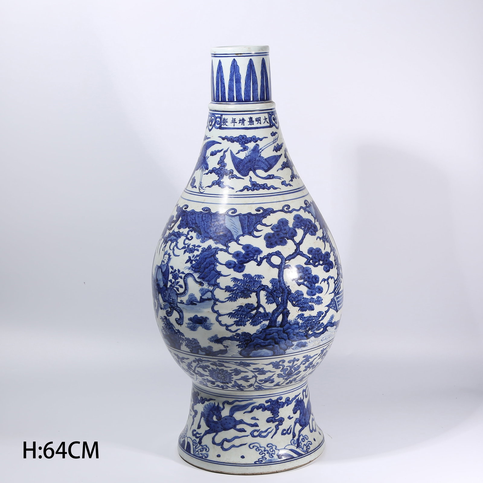 A BLUE-AND-WHITE FIGURE NARRATIVE LARGE VASE (1 of 10)