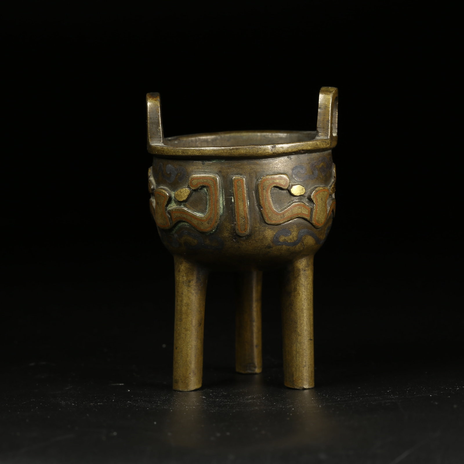 A BRONZE TRIPOD CENSER (1 of 9)