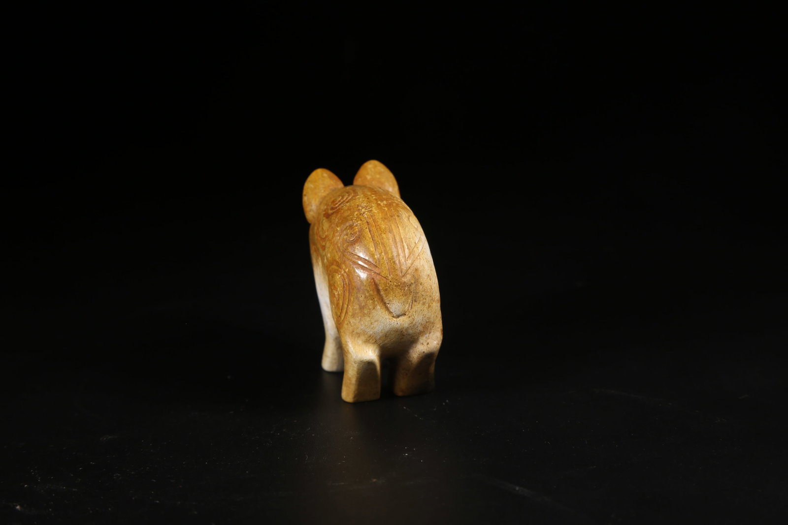 A ANCIENT JADE PIG - 4