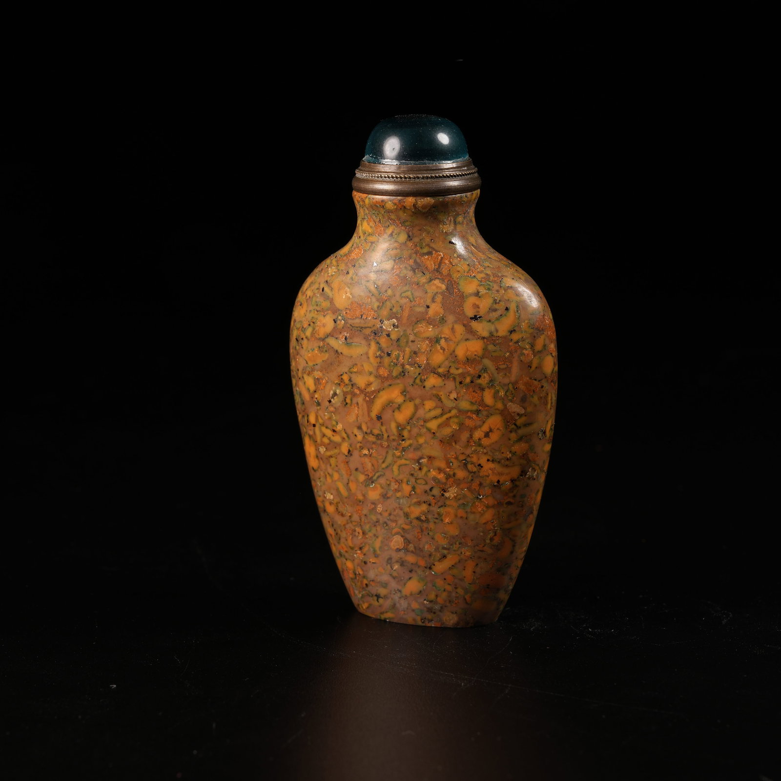A STONE SNUFF BOTTLE (1 of 9)