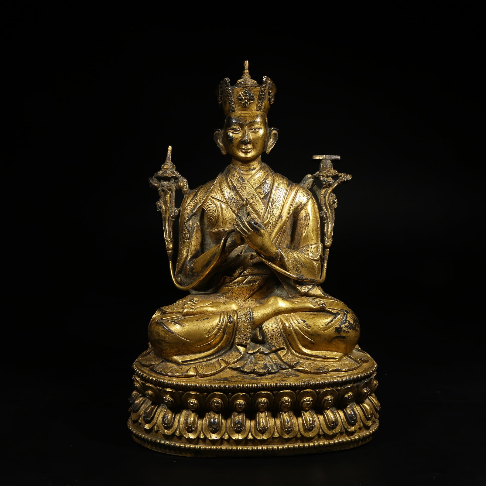 A GILT-BRONZE STATUE OF MANJUSHRI (1 of 8)