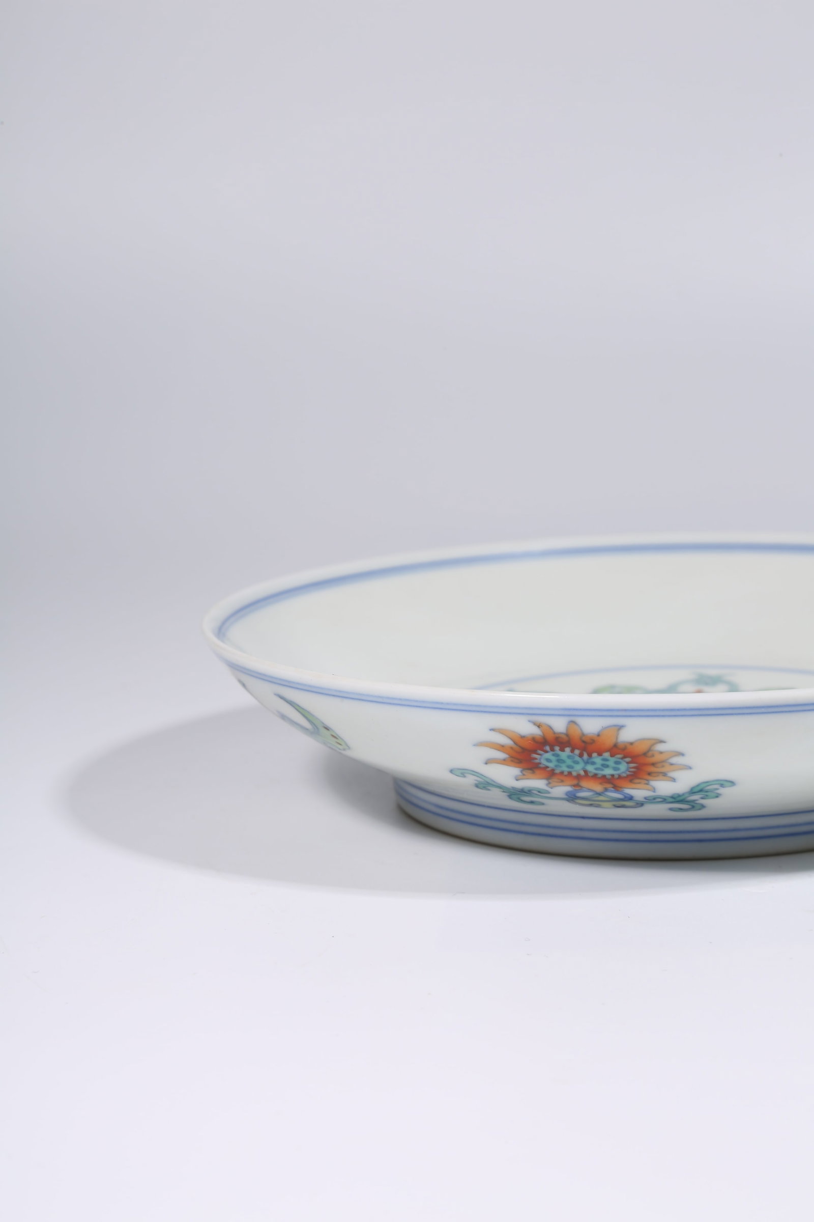 A SET OF DOUCAI INTERLOCKING PATTERN PLATES - 3