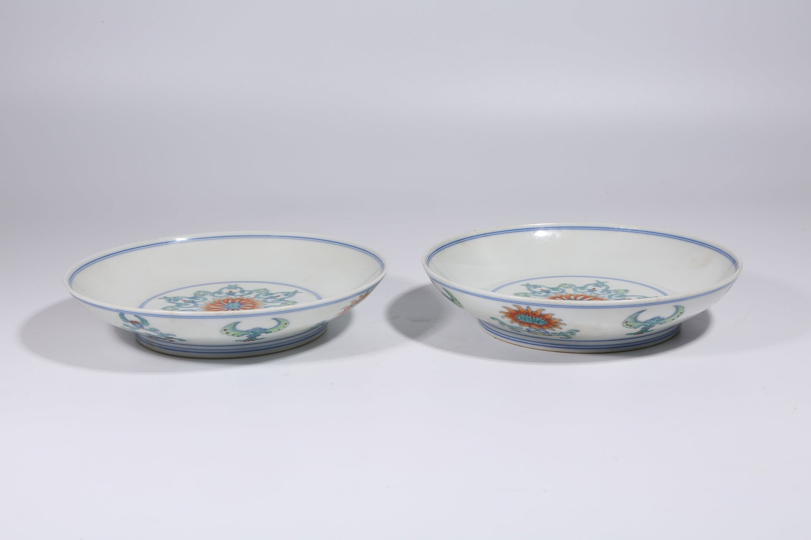 A SET OF DOUCAI INTERLOCKING PATTERN PLATES - 4
