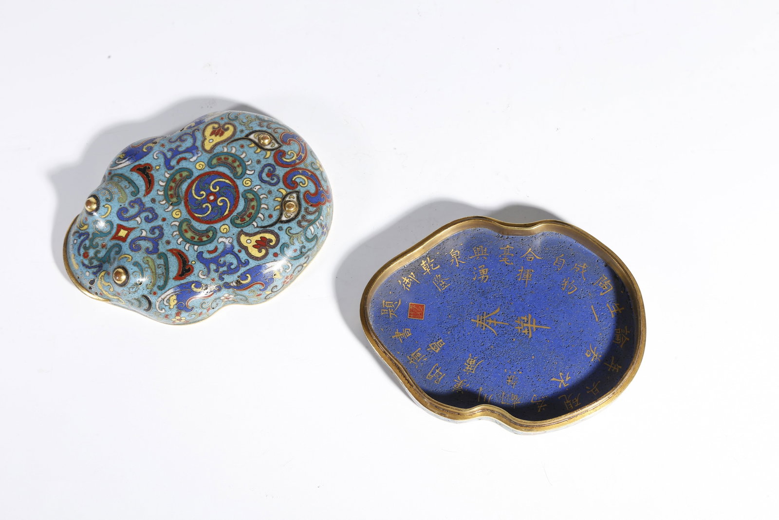 A CLOISONNÉ COVERED BOX - 7