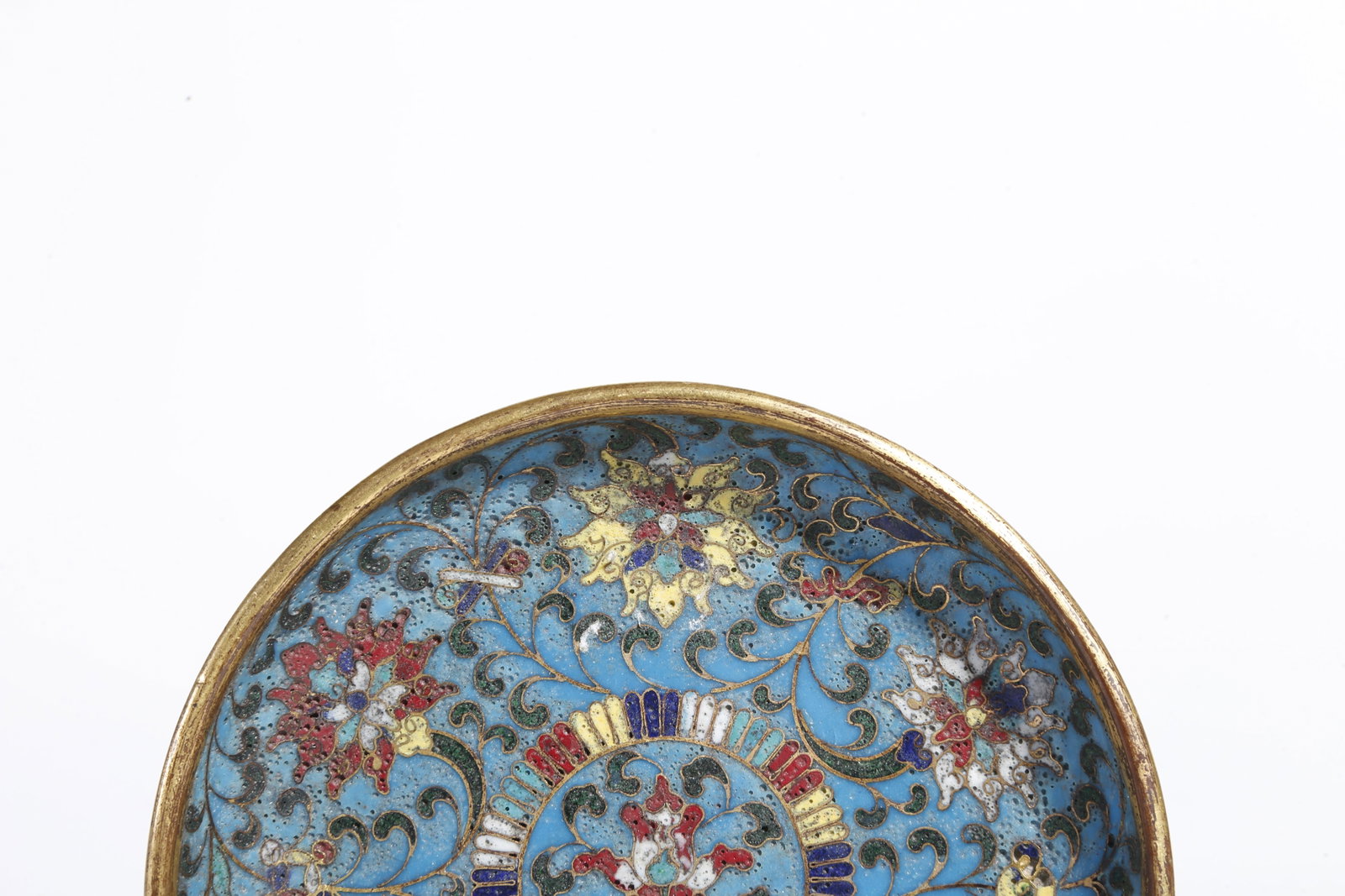 A CLOISONNÉ WASHER WITH INTERLOCKING FLORAL PATTERN - 2
