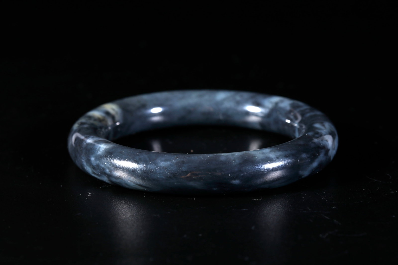 A HETIAN JADE CARVED BANGLE - 7