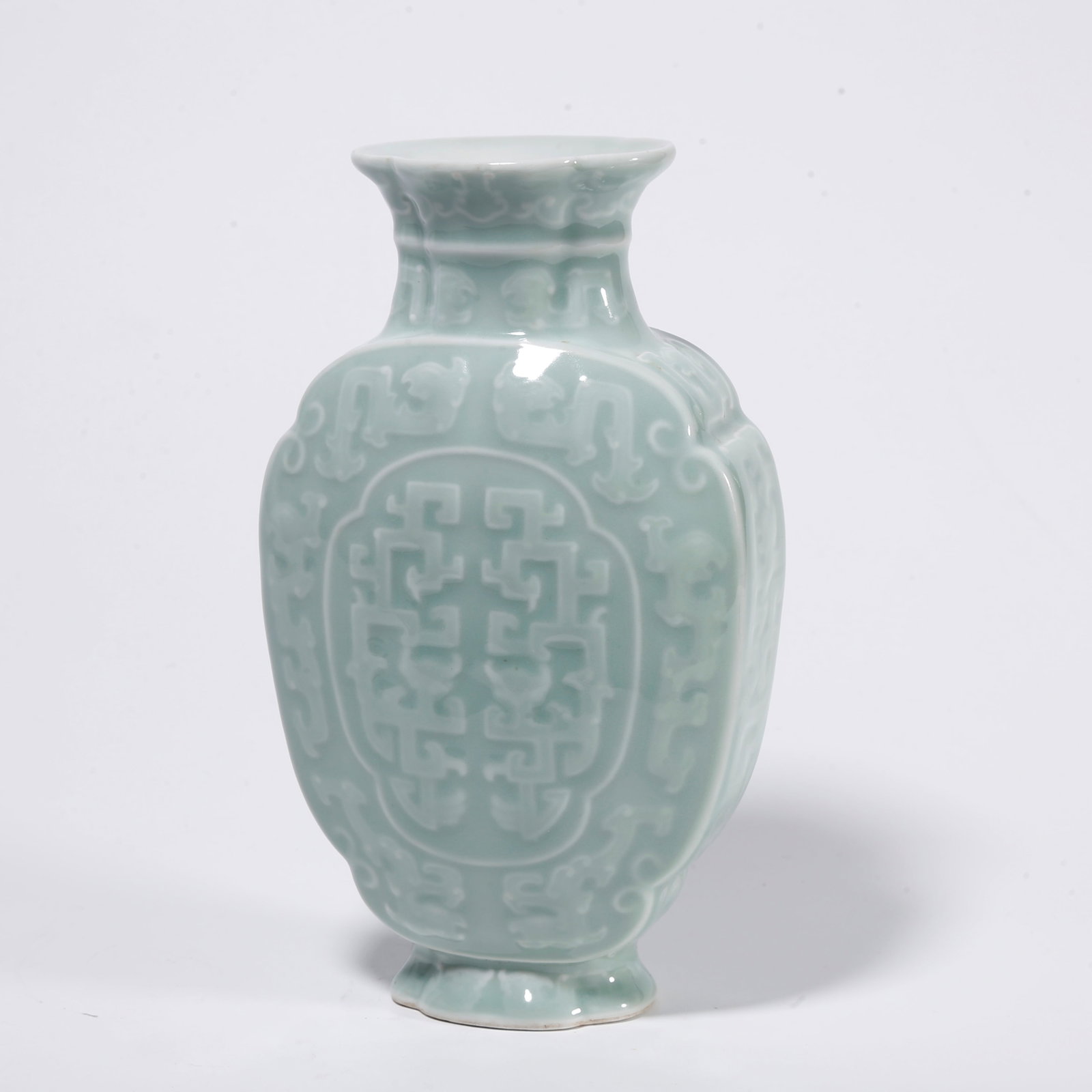 A CELADON GLAZED CRABAPPLE-SHAPED VASE (1 of 9)