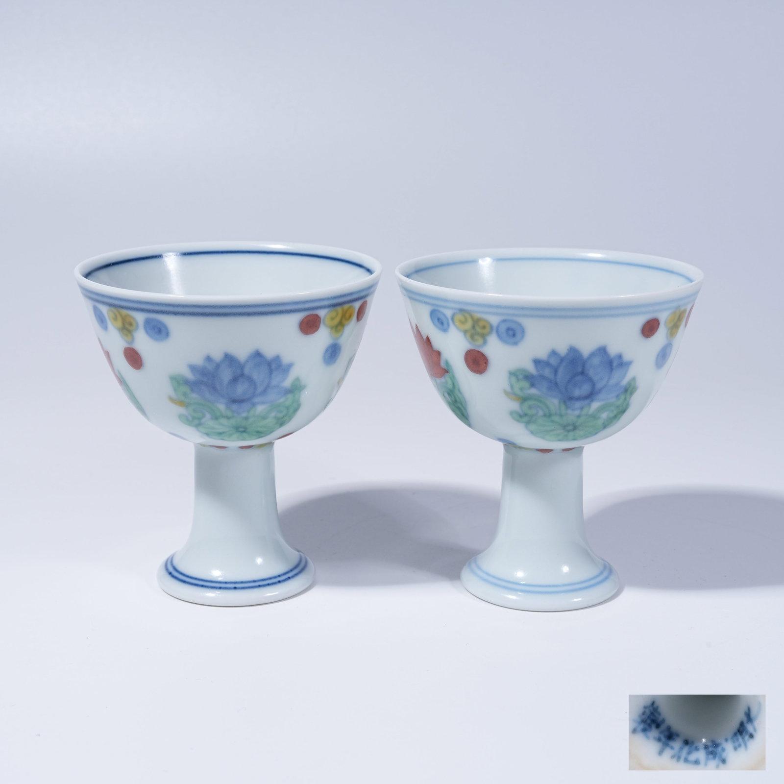 A SET OF DOUCAI STEM CUPS WITH ROUND LOTUS PATTERN (1 of 10)