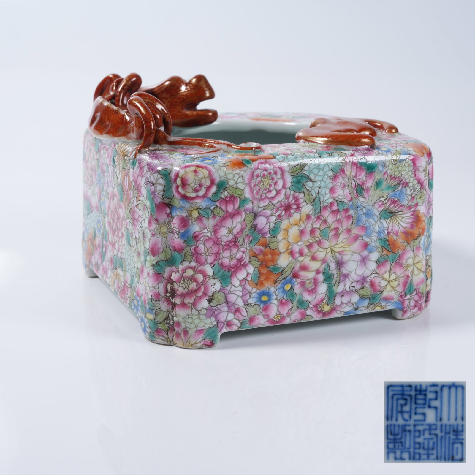 A FAMILLE ROSE WATER WASHER WITH ALL-OVER FLORAL AND CHI DRAGON PATTERN: Famille Rose Water Washer with All-over Floral and Chi Dragon Pattern