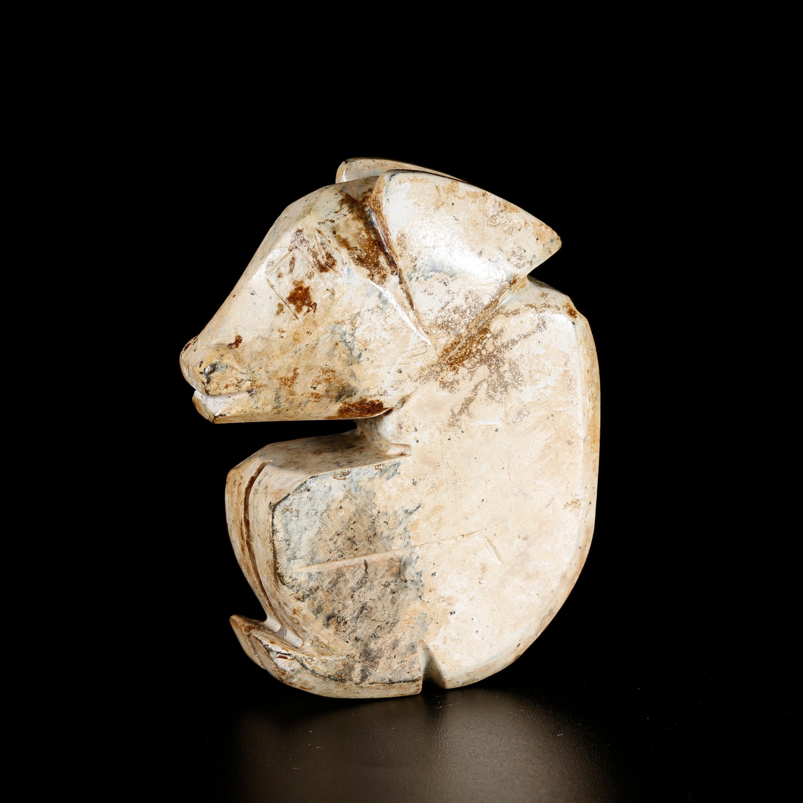 A ARCHAIC JADE CARVED ANIMAL-SHAPED ORNAMENT: Archaic jade carved animal-shaped ornament