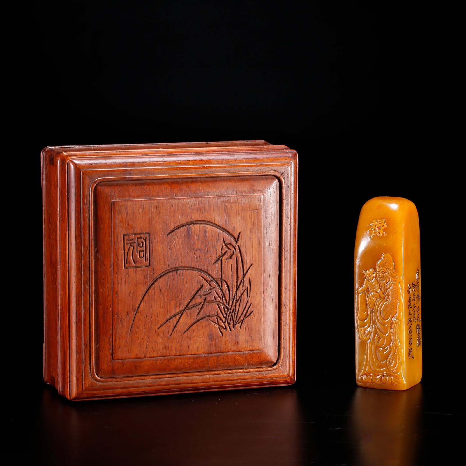 A SEAL CARVED WITH PROSPERITY PATTERN FROM SHOUSHAN TIANHUANG STONE (1 of 9)
