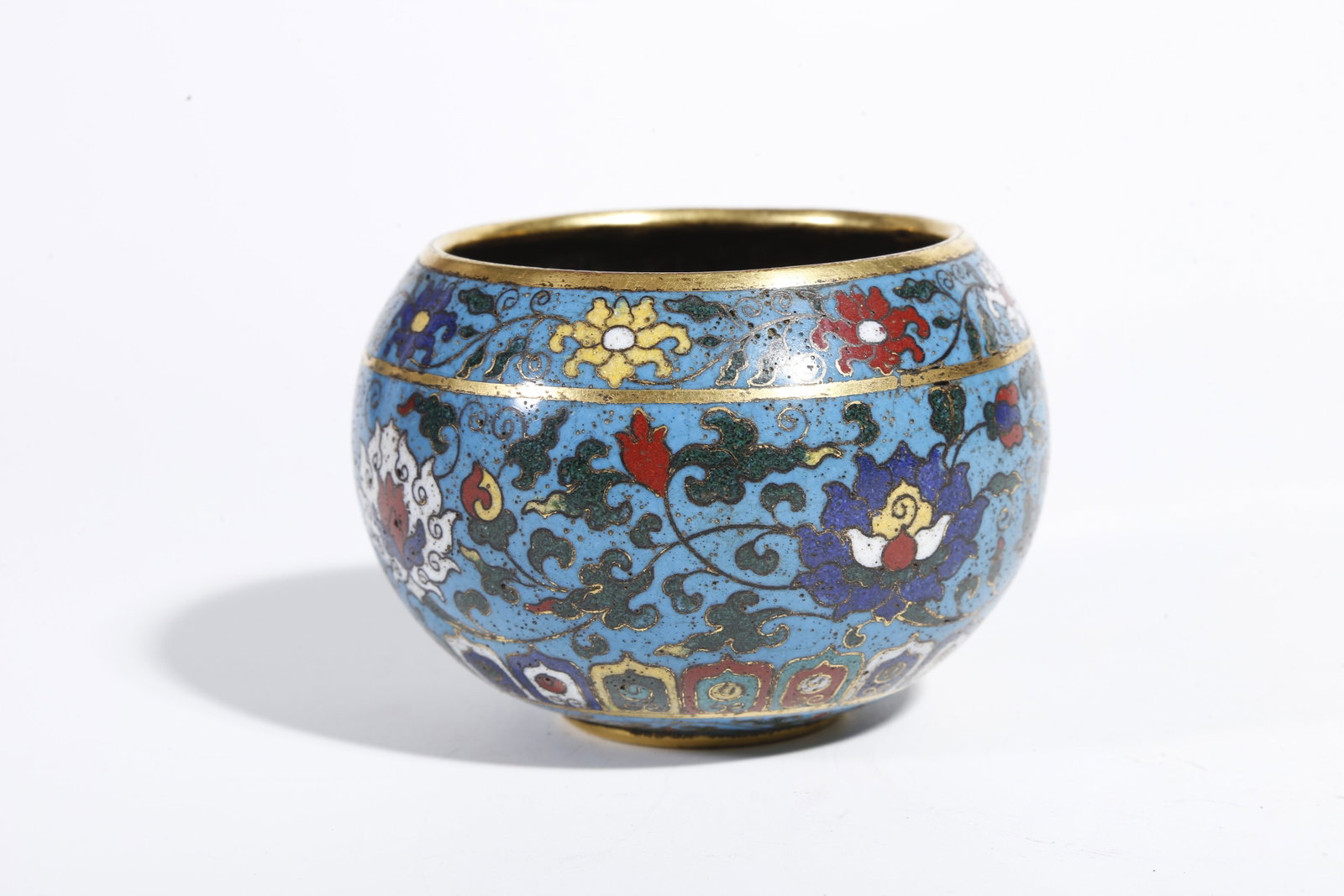 A CLOISONNÉ JAR WITH INTERLOCKING FLORAL PATTERN - 3