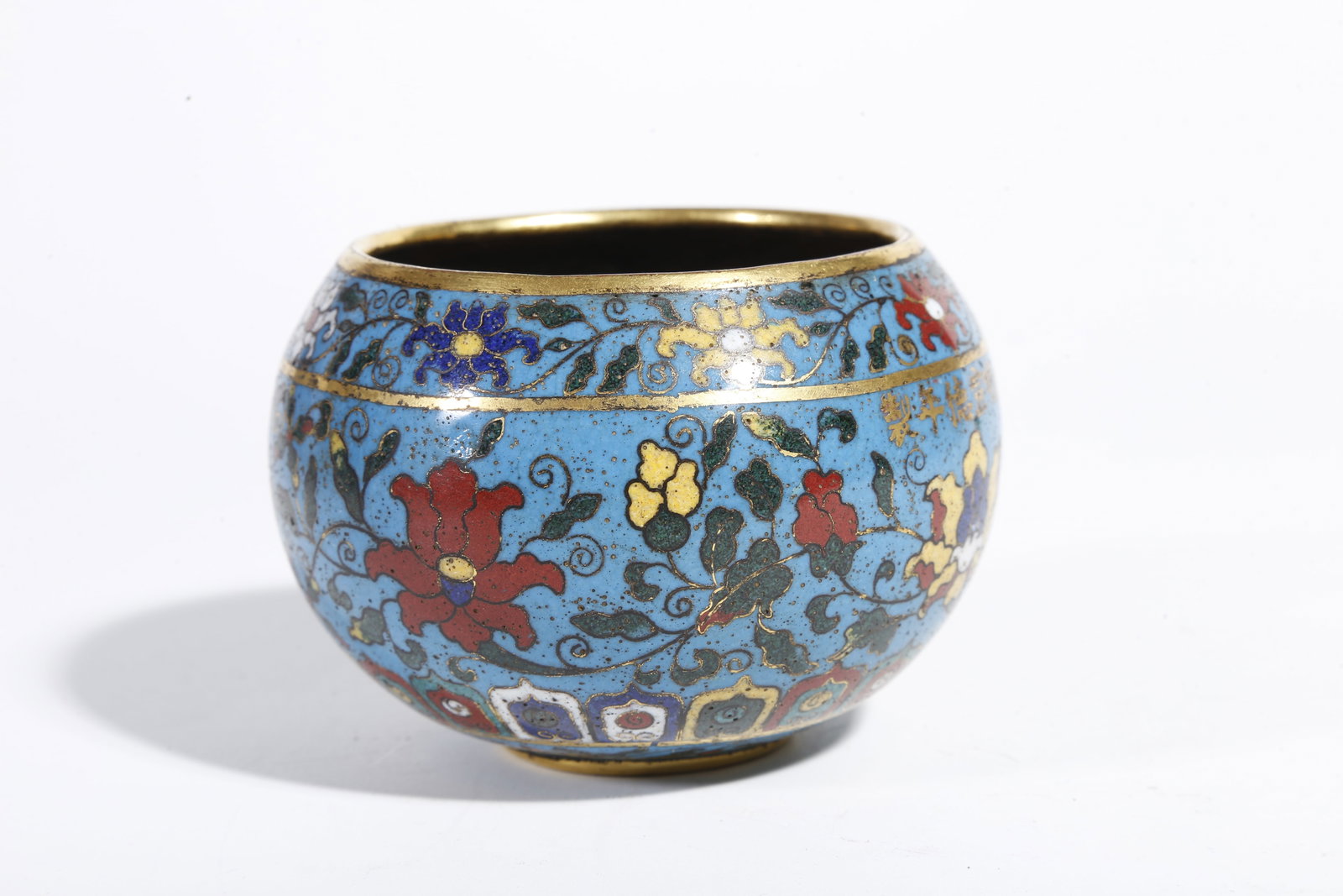 A CLOISONNÉ JAR WITH INTERLOCKING FLORAL PATTERN - 5